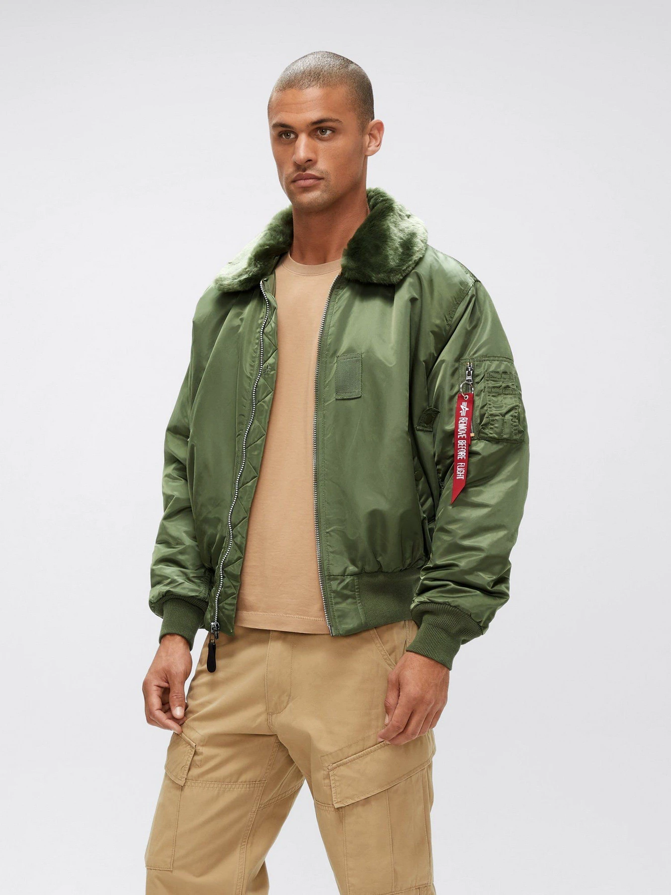 Куртки та дублянки Alpha Industries B-15 модель MJB23010C1_310 Куртки та дублянки Alpha Industries B-15 модель MJB23010C1_310 Фото