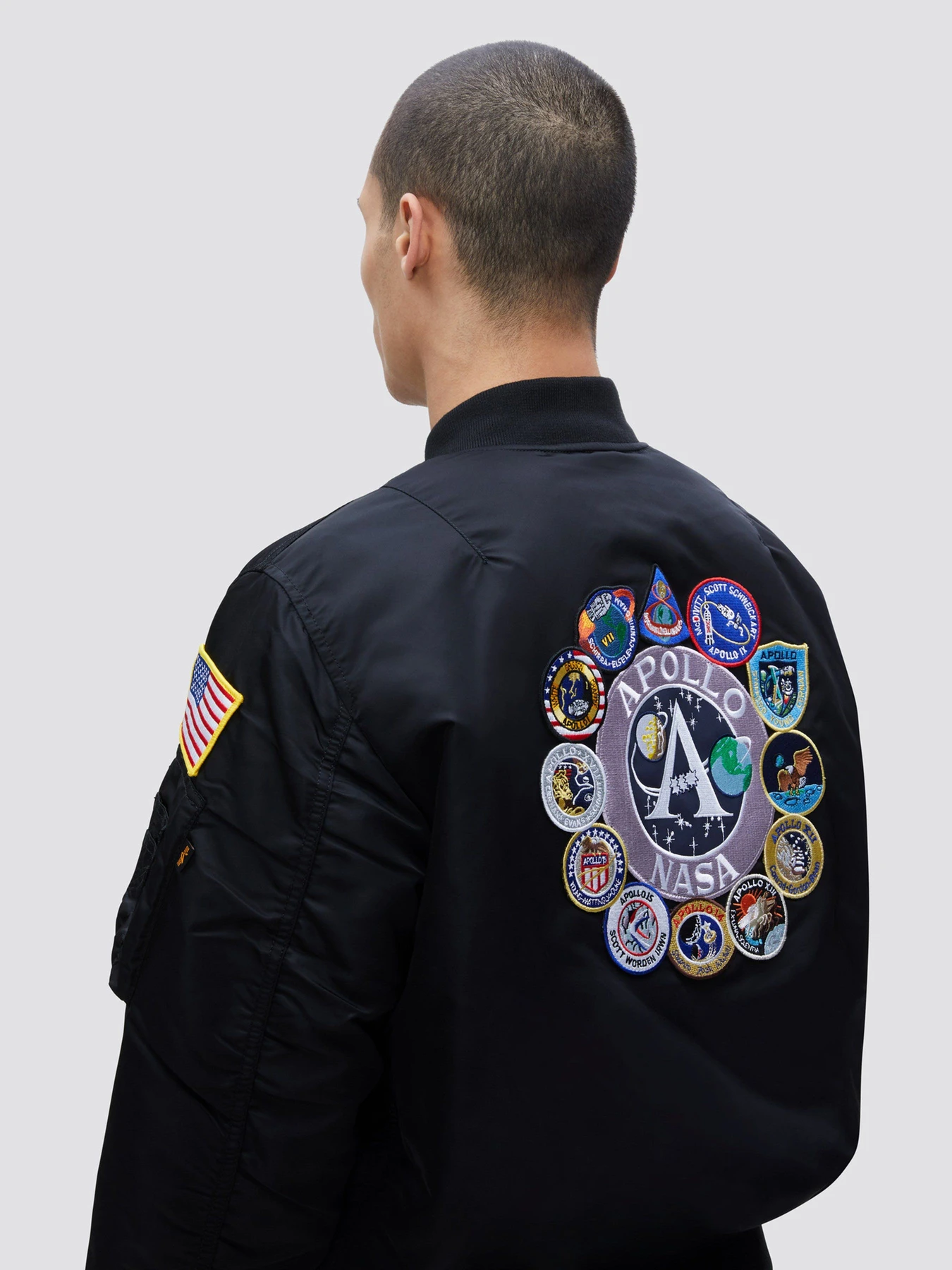 Куртки та дублянки Alpha Industries Apollo Ma-1 модель MJM21097C1_001 Куртки та дублянки Alpha Industries Apollo Ma-1 модель MJM21097C1_001 Фото