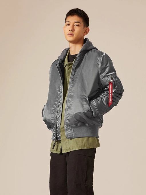 Куртки и дубленки Alpha Industries MA-1 NATUS модель MJM47506C1_022 Фото