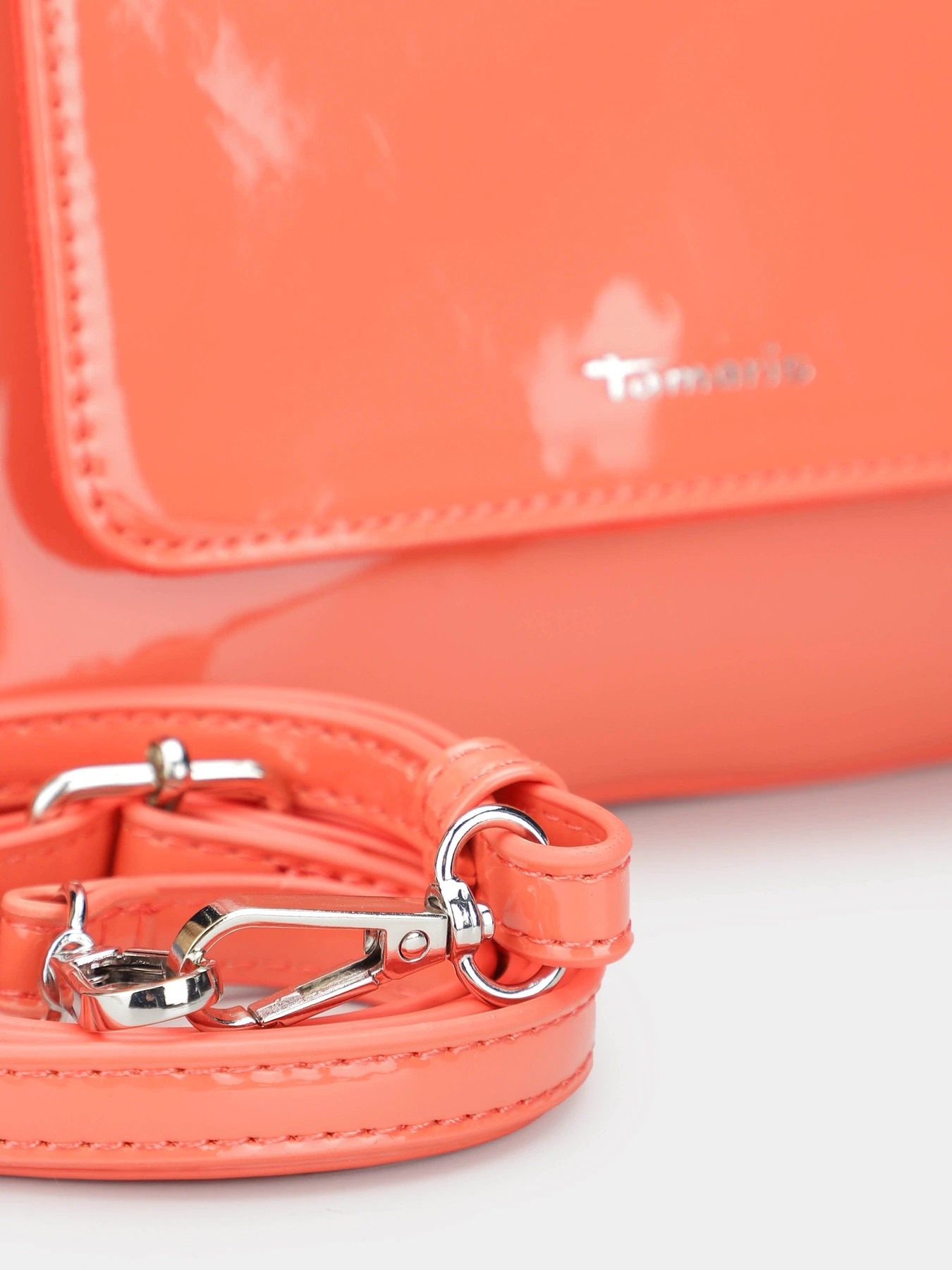 Сумки Tamaris модель 32842,660 Сумки Tamaris модель 32842,660 Фото