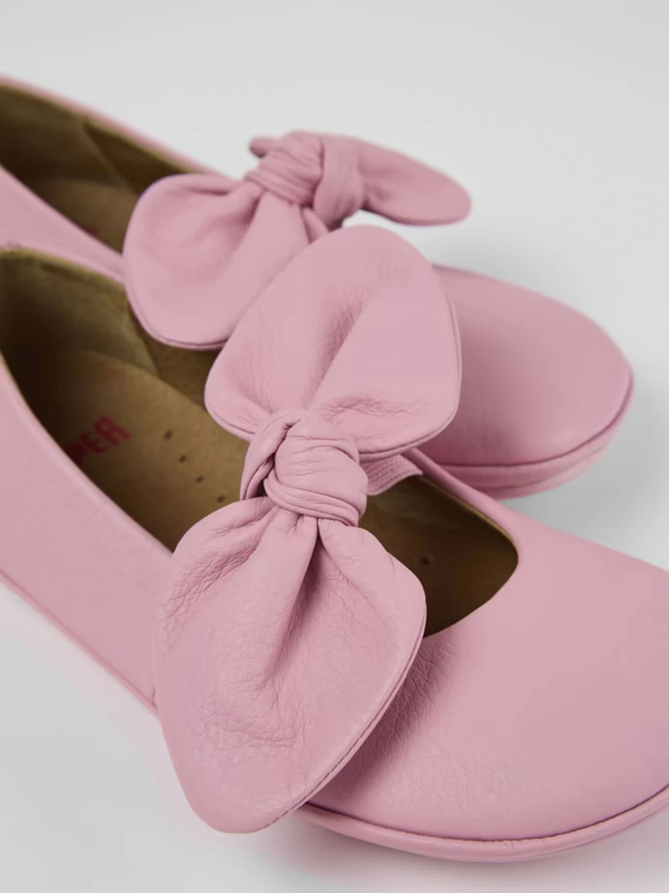 Туфли и лоферы Camper Ballerinas модель K800434-012 Фото