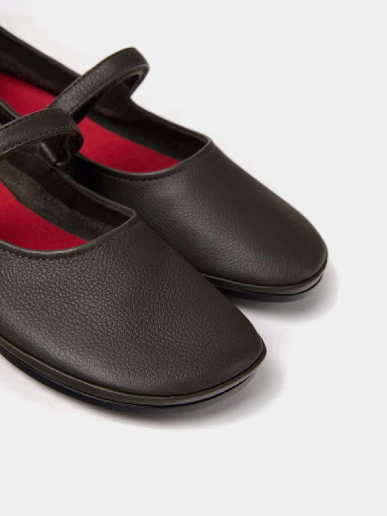 Туфли и лоферы Camper Right Nina модель K201365-031 Туфли и лоферы Camper Right Nina модель K201365-031 Фото
