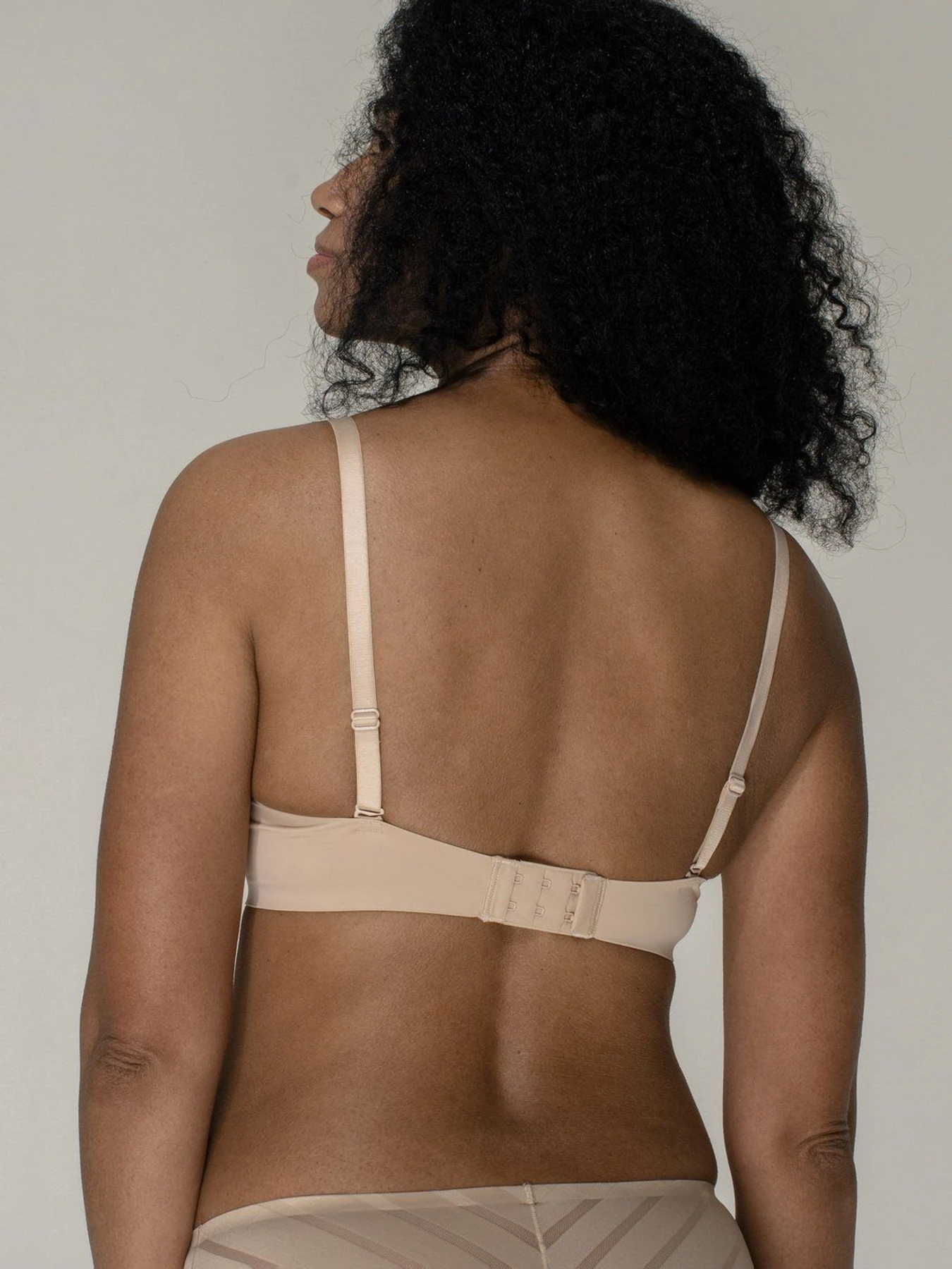 Нижня білизна Brabrabra модель SLZ19801076_nude Нижня білизна Brabrabra модель SLZ19801076_nude Фото