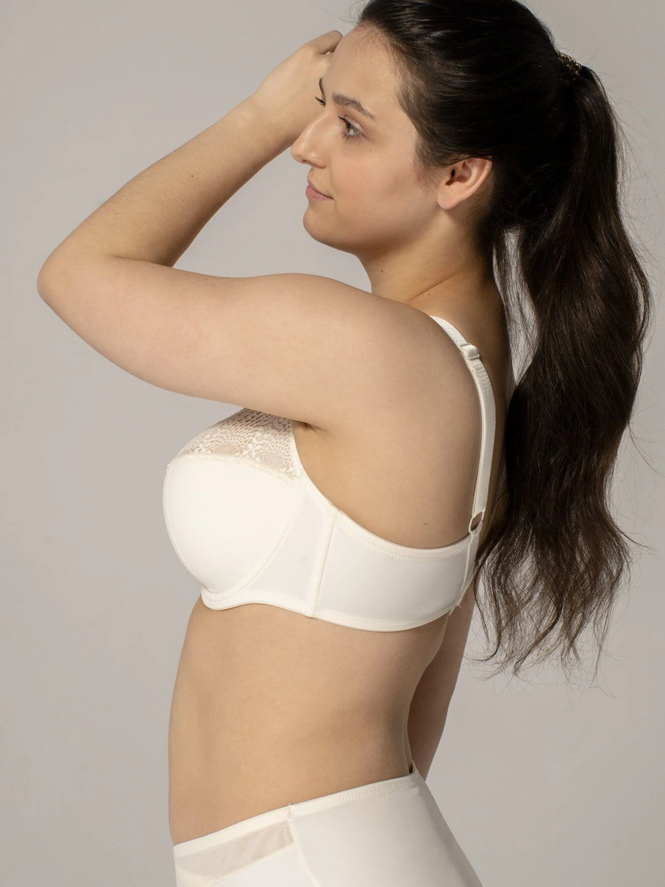 Нижня білизна Brabrabra модель SLZ23101055_ivory Нижня білизна Brabrabra модель SLZ23101055_ivory Фото