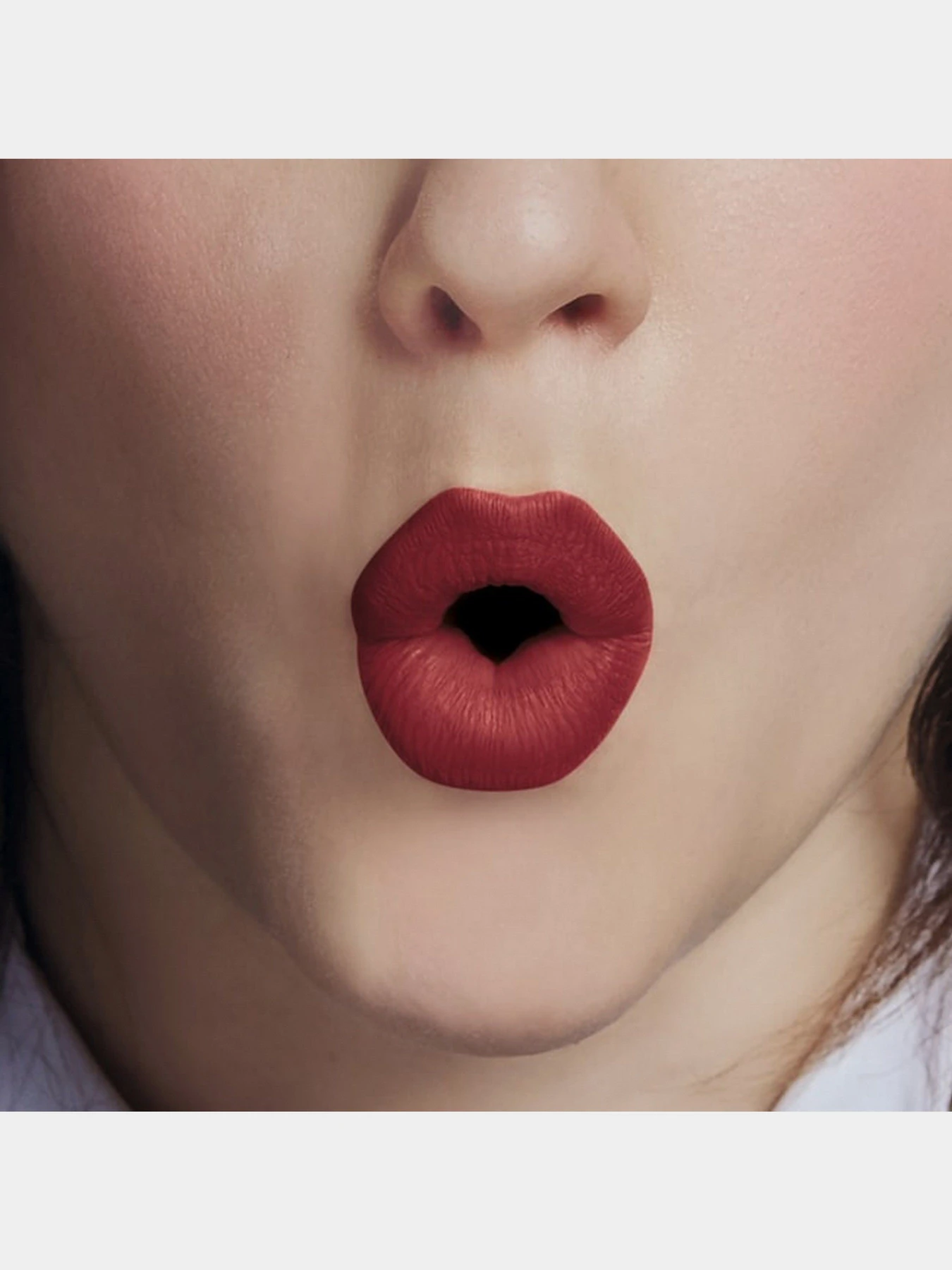 Помада матова Rouge Velvet BOURJOIS модель 3614224102944 Помада матова Rouge Velvet BOURJOIS модель 3614224102944 Фото