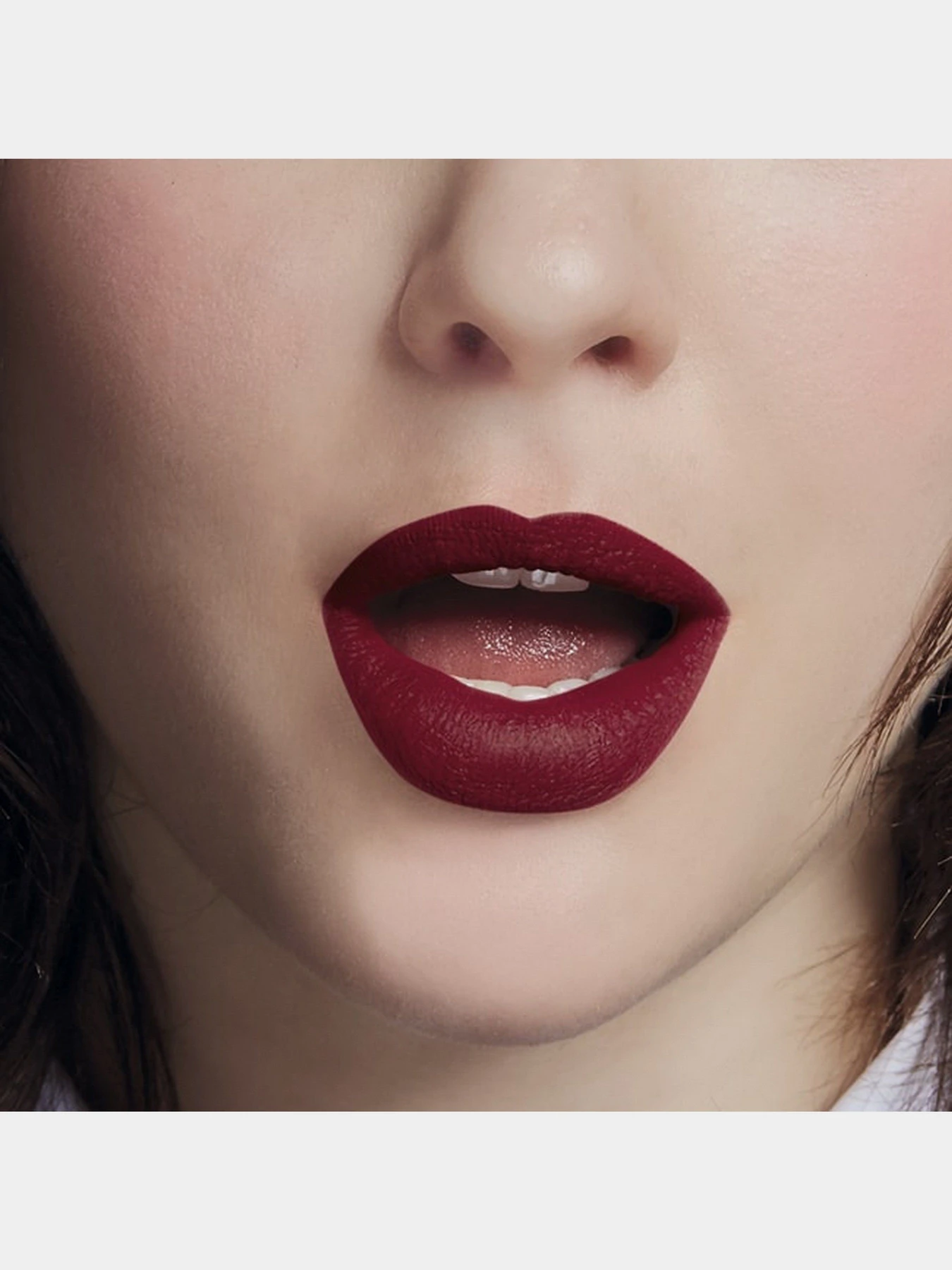 Помада матовая Rouge Velvet BOURJOIS модель 3614224103002 Помада матовая Rouge Velvet BOURJOIS модель 3614224103002 Фото