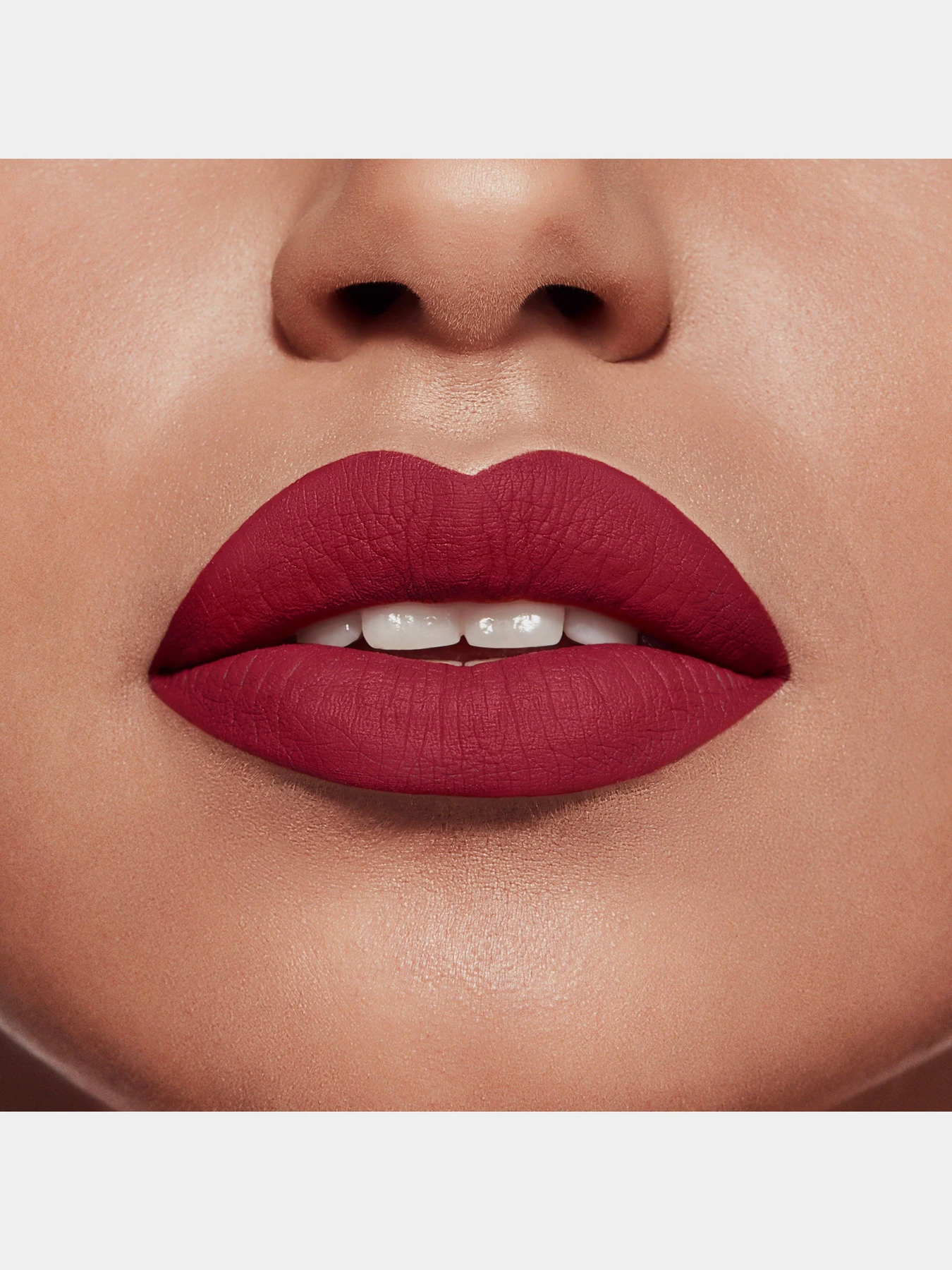Помада матовая Rouge Velvet BOURJOIS модель 3614224103002 Помада матовая Rouge Velvet BOURJOIS модель 3614224103002 Фото