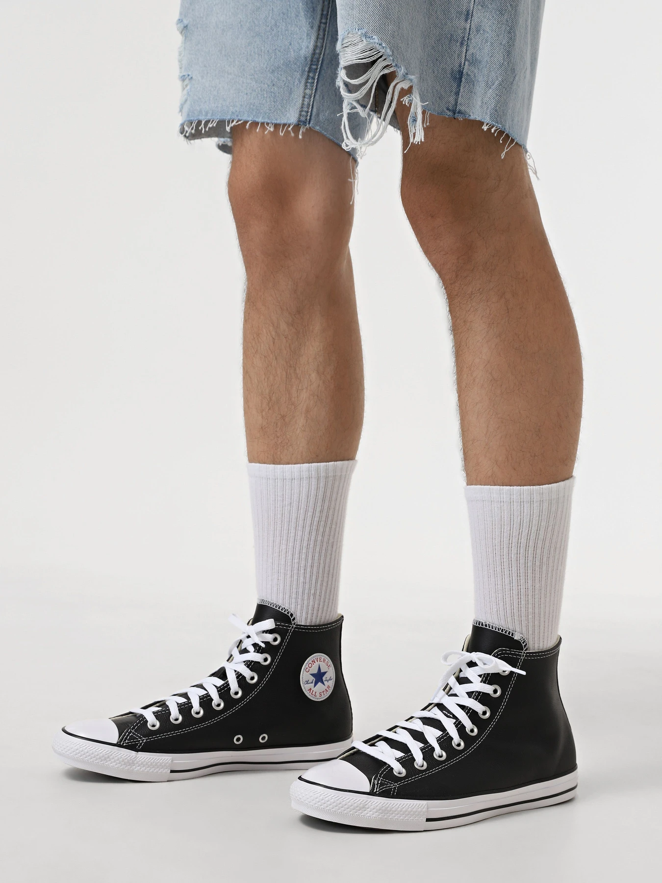 Кеди CONVERSE CHUCK TAYLOR ALL STAR LEATHER модель 132170C Кеди CONVERSE CHUCK TAYLOR ALL STAR LEATHER модель 132170C Фото