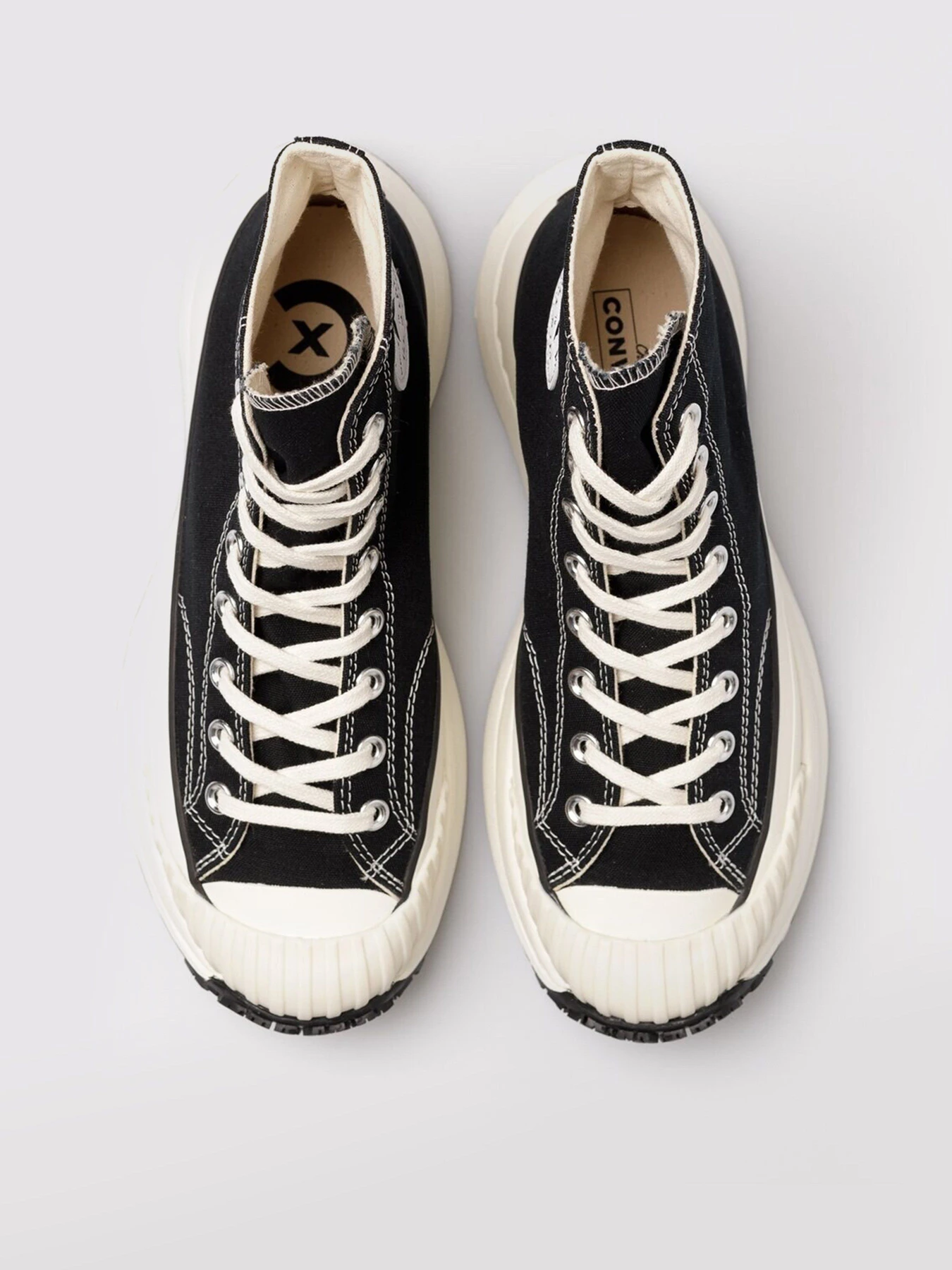 Кеды CONVERSE Chuck модель A03277C Кеды CONVERSE Chuck модель A03277C Фото