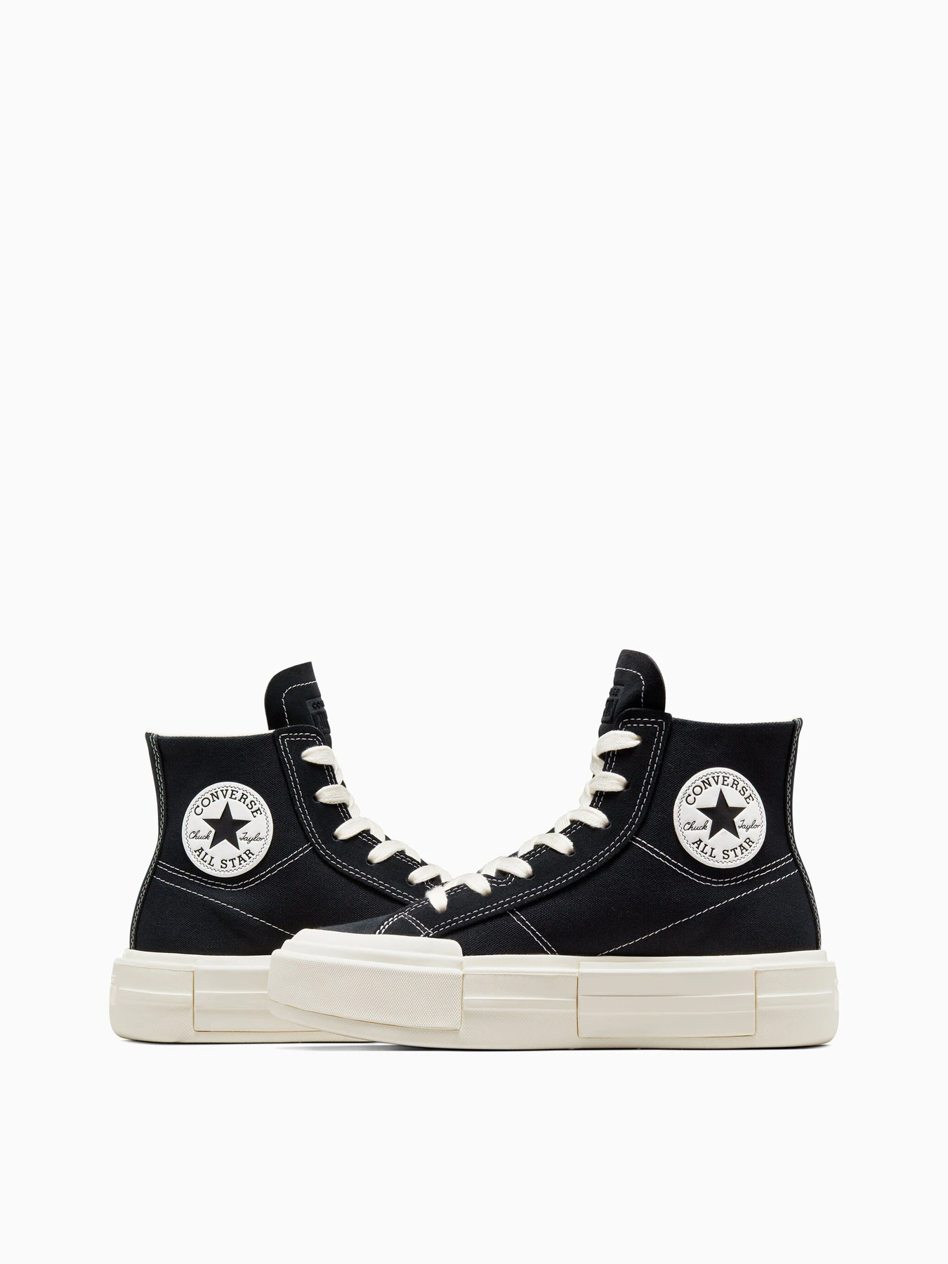Кеды CONVERSE CHUCK TAYLOR ALL STAR CRUISE модель A04689C Кеды CONVERSE CHUCK TAYLOR ALL STAR CRUISE модель A04689C Фото