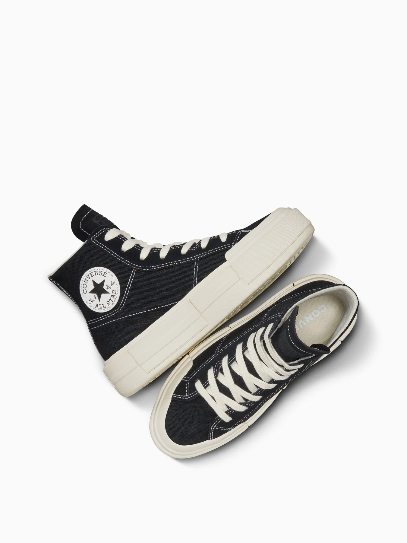 Кеды CONVERSE CHUCK TAYLOR ALL STAR CRUISE модель A04689C Кеды CONVERSE CHUCK TAYLOR ALL STAR CRUISE модель A04689C Фото