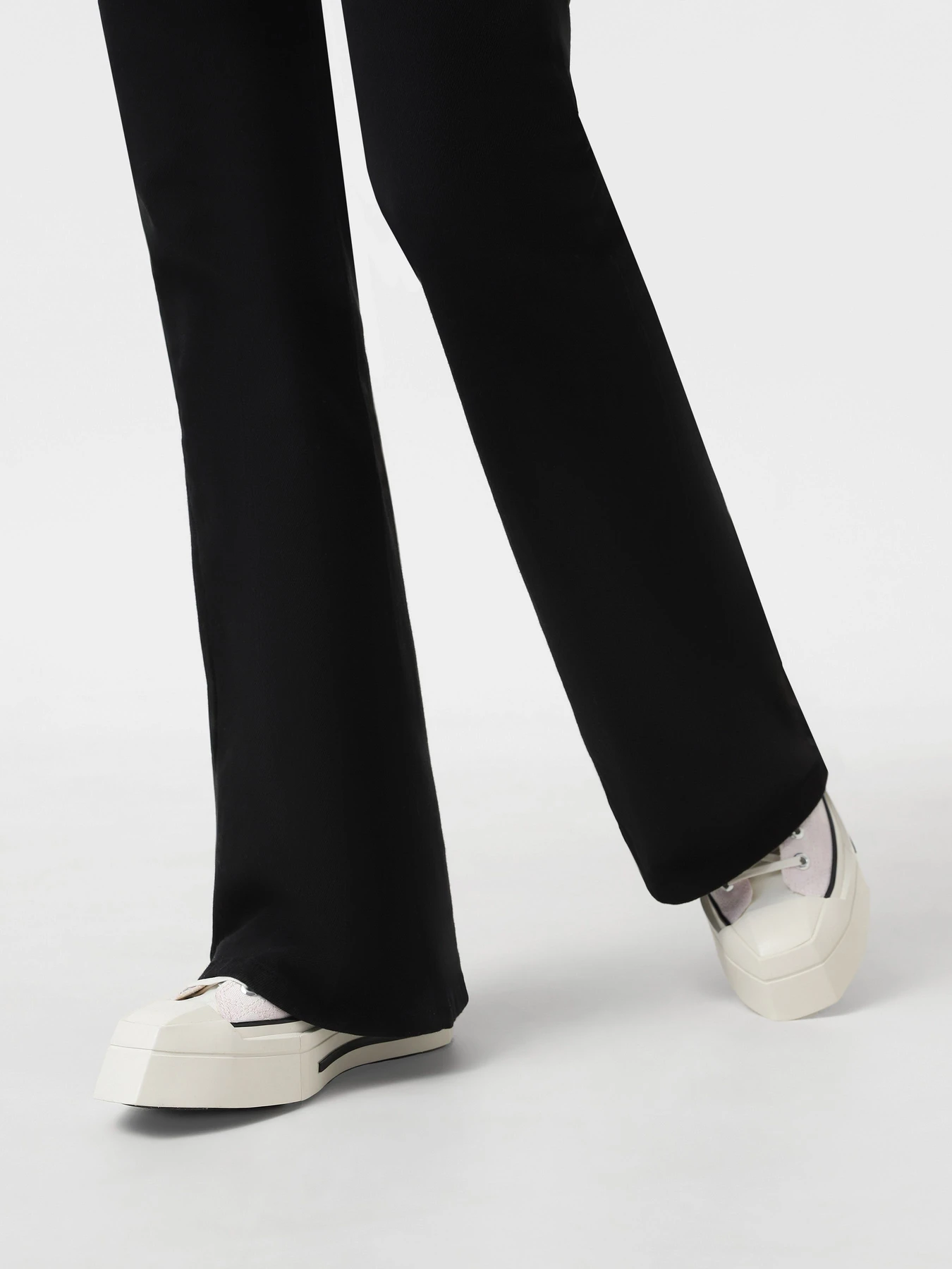 Кеди CONVERSE CHUCK TAYLOR 70 DE LUXE SQUARE модель A07599C Фото