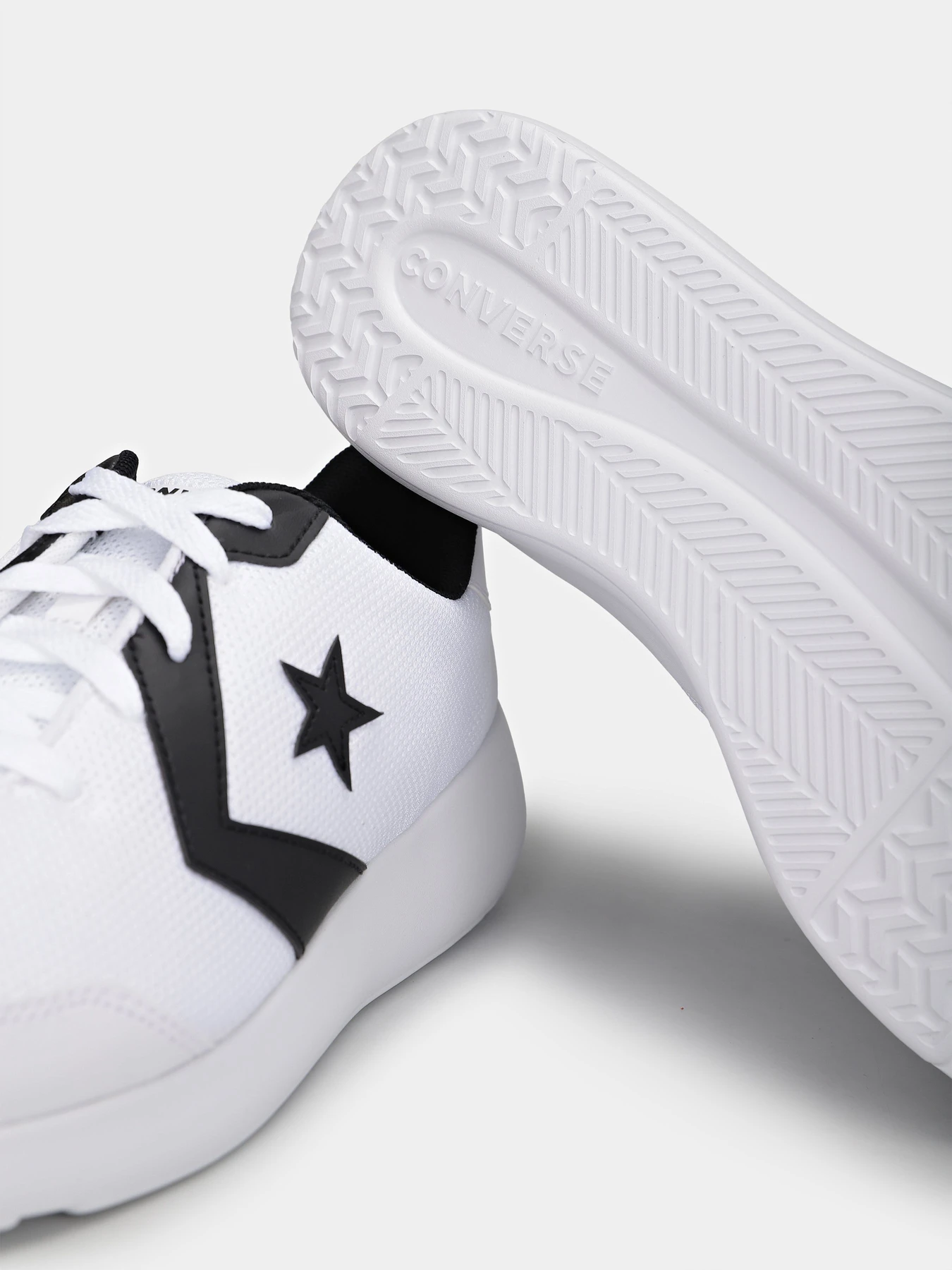 Кросівки CONVERSE DAY ONE TRAINER OX модель A14808C Фото