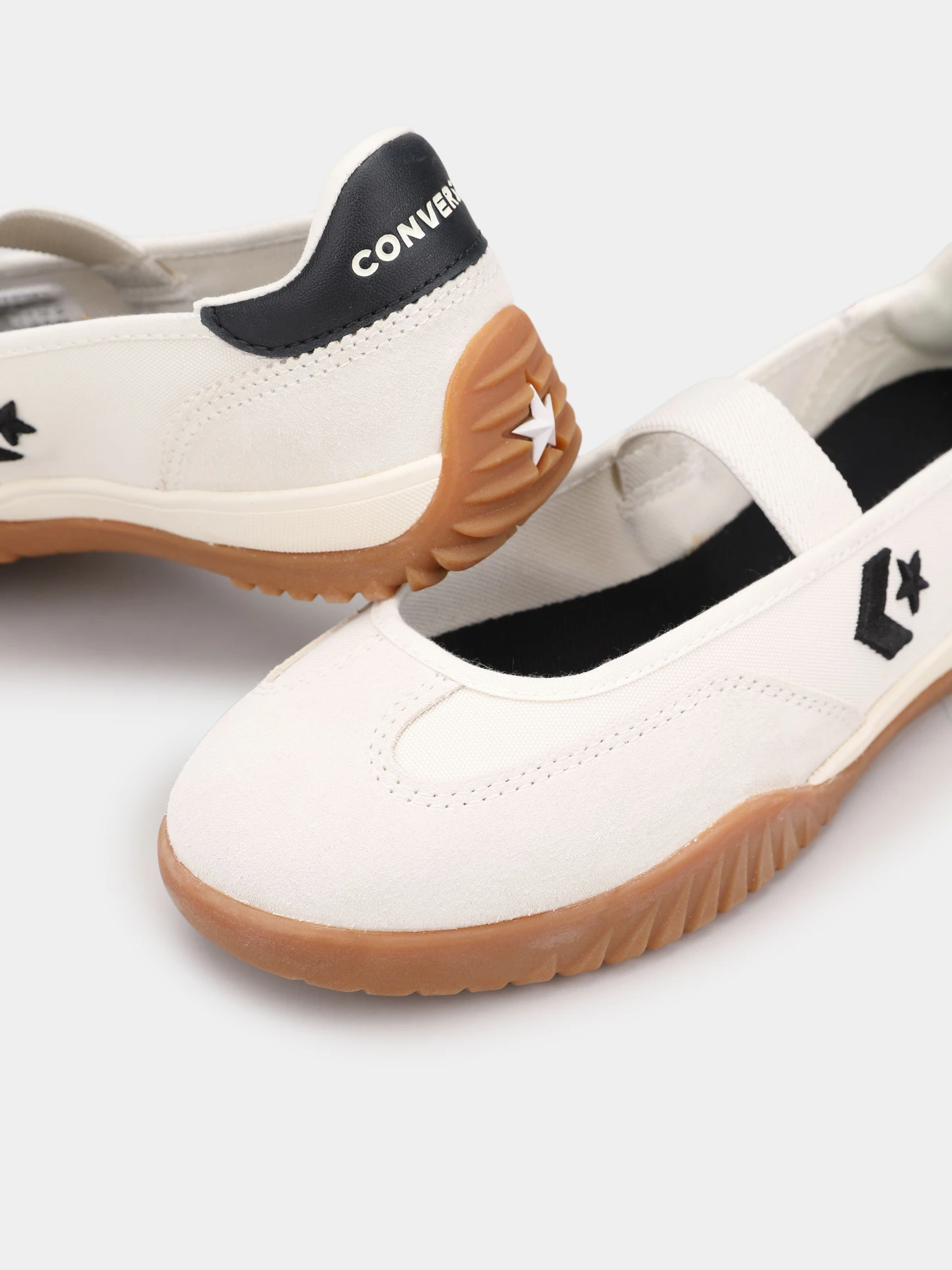 Туфли и лоферы CONVERSE RUN STAR TRAINER BALLET FLAT модель A16250C Туфли и лоферы CONVERSE RUN STAR TRAINER BALLET FLAT модель A16250C Фото