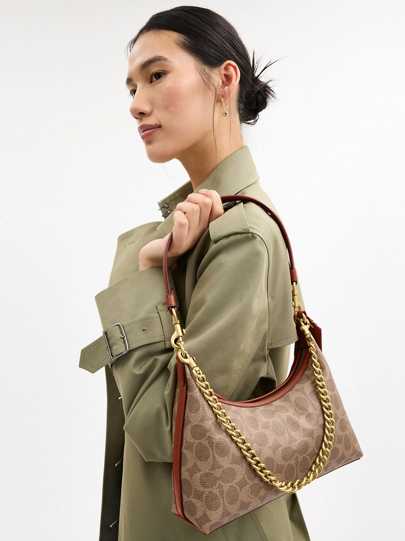 Сумки Coach модель CAM26B4XHG Сумки Coach модель CAM26B4XHG Фото