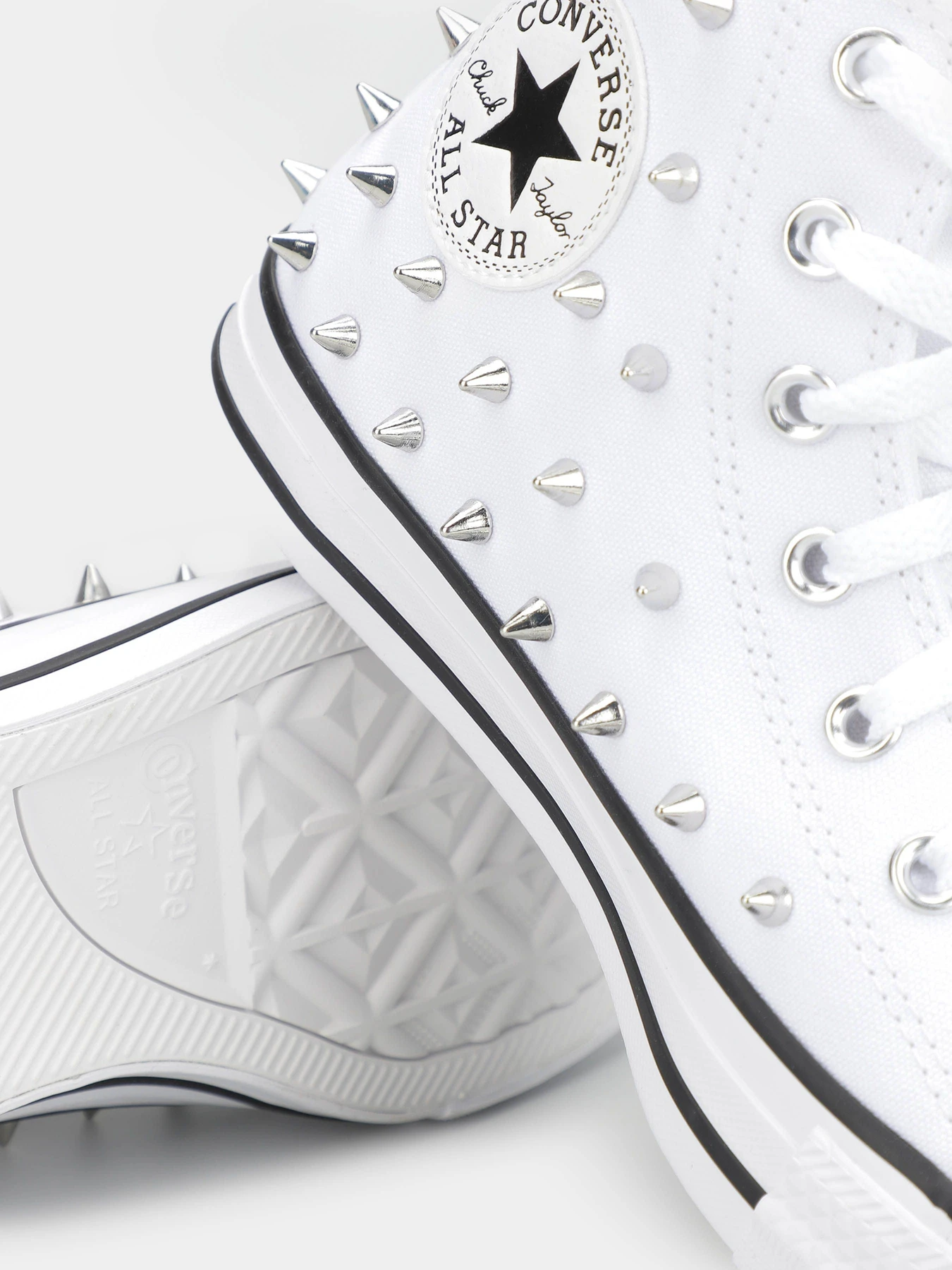 Кеды CONVERSE CHUCK TAYLOR ALL STAR STUDDED модель A06444C Кеды CONVERSE CHUCK TAYLOR ALL STAR STUDDED модель A06444C Фото