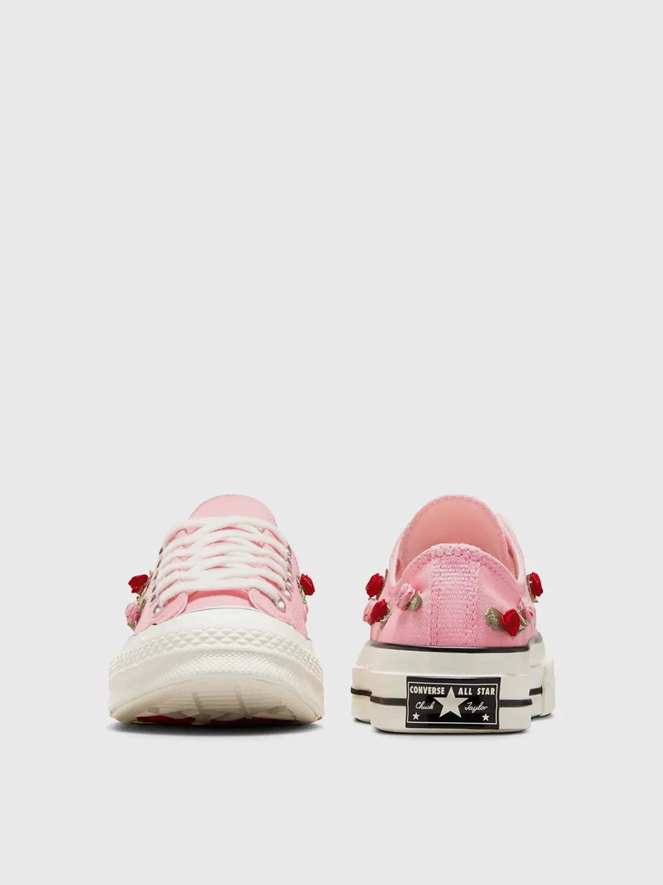 Кеди CONVERSE CHUCK 70 VALENTINE'S DAY модель A13649C Кеди CONVERSE CHUCK 70 VALENTINE'S DAY модель A13649C Фото