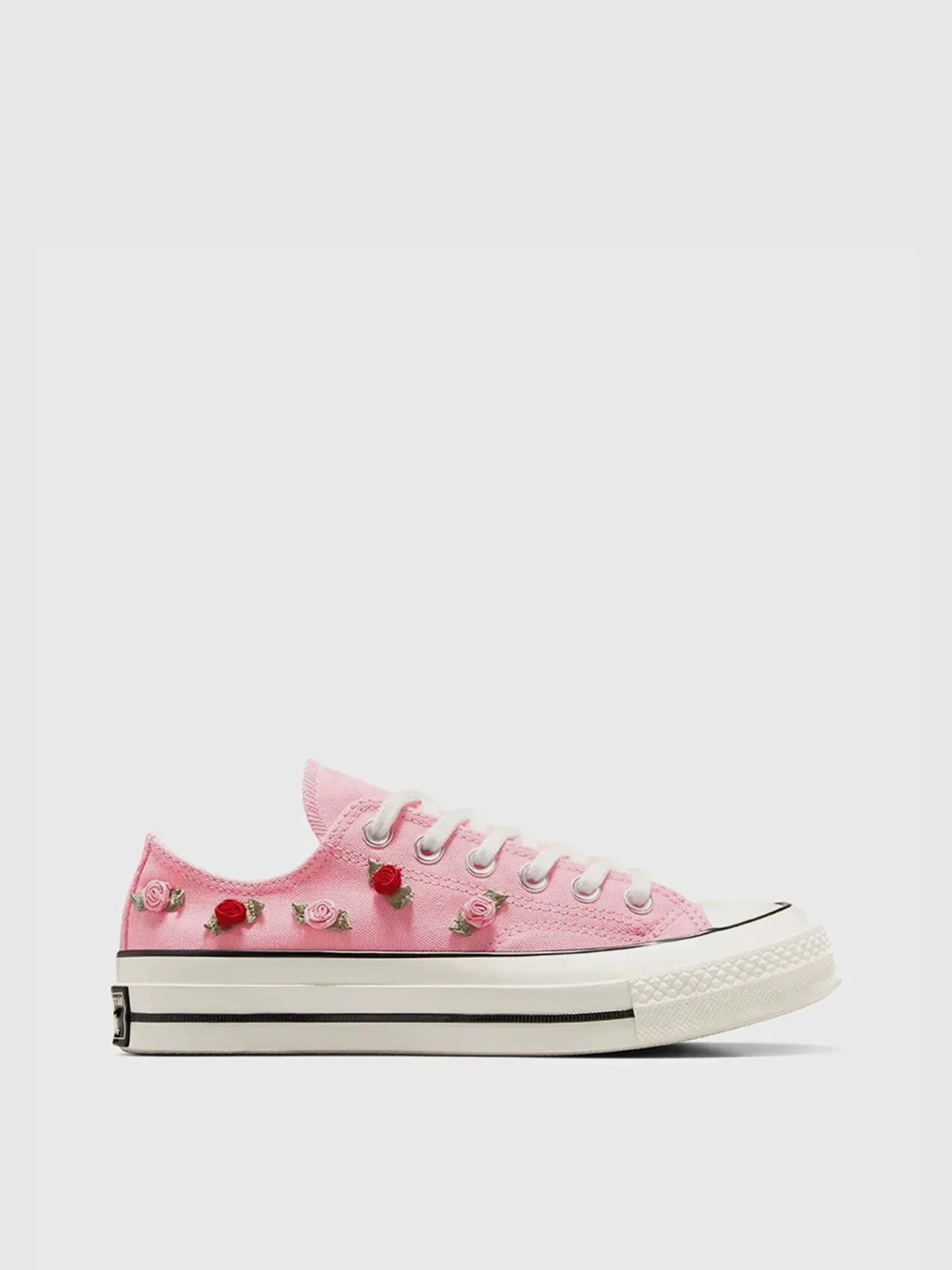 Кеди CONVERSE CHUCK 70 VALENTINE'S DAY модель A13649C Кеди CONVERSE CHUCK 70 VALENTINE'S DAY модель A13649C Фото