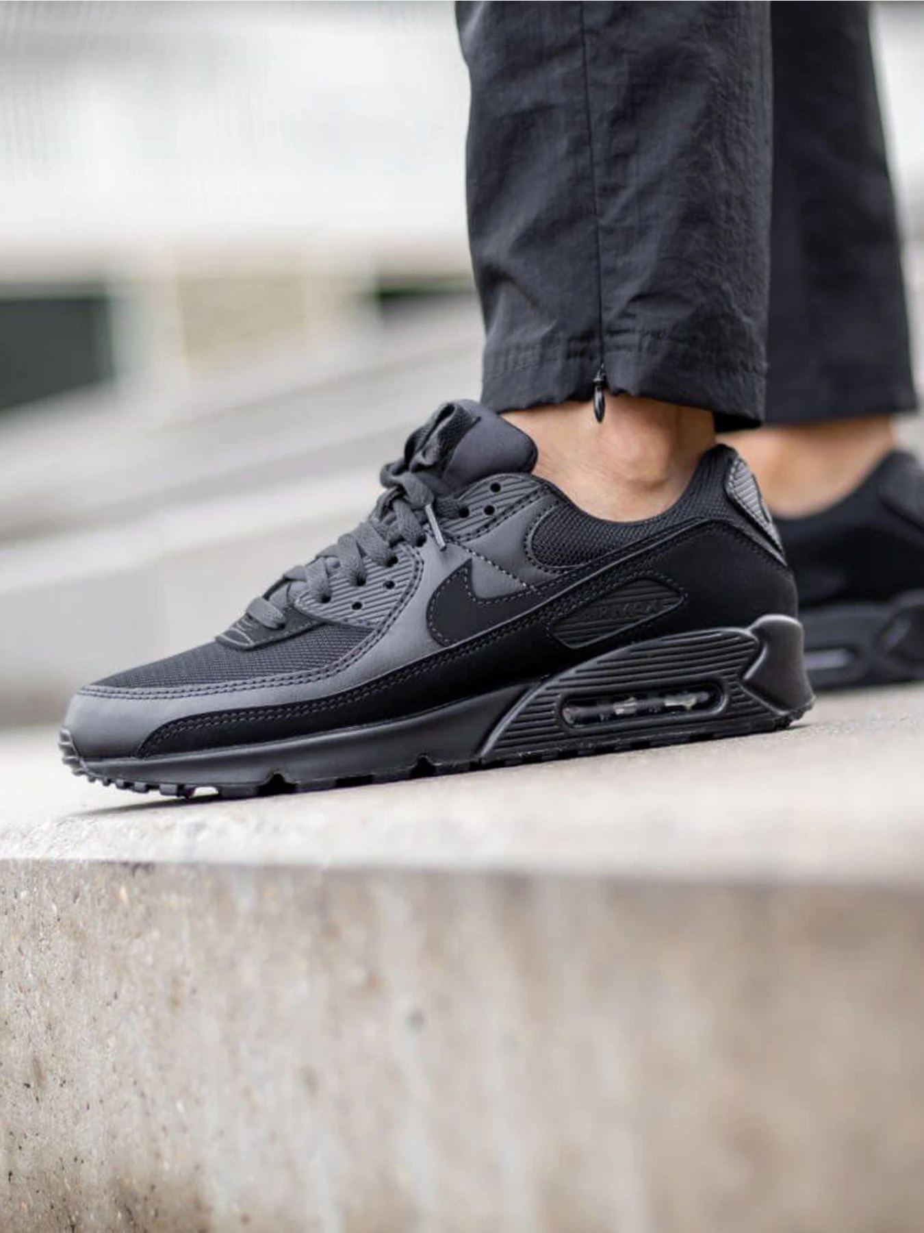 Кроссовки NIKE AIR MAX 90 модель CN8490-003 Кроссовки NIKE AIR MAX 90 модель CN8490-003 Фото