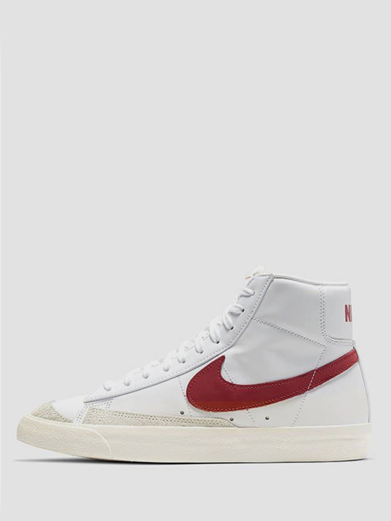 Кеды NIKE Blazer Mid Vintage '77 модель BQ6806-102 Кеды NIKE Blazer Mid Vintage '77 модель BQ6806-102 Фото