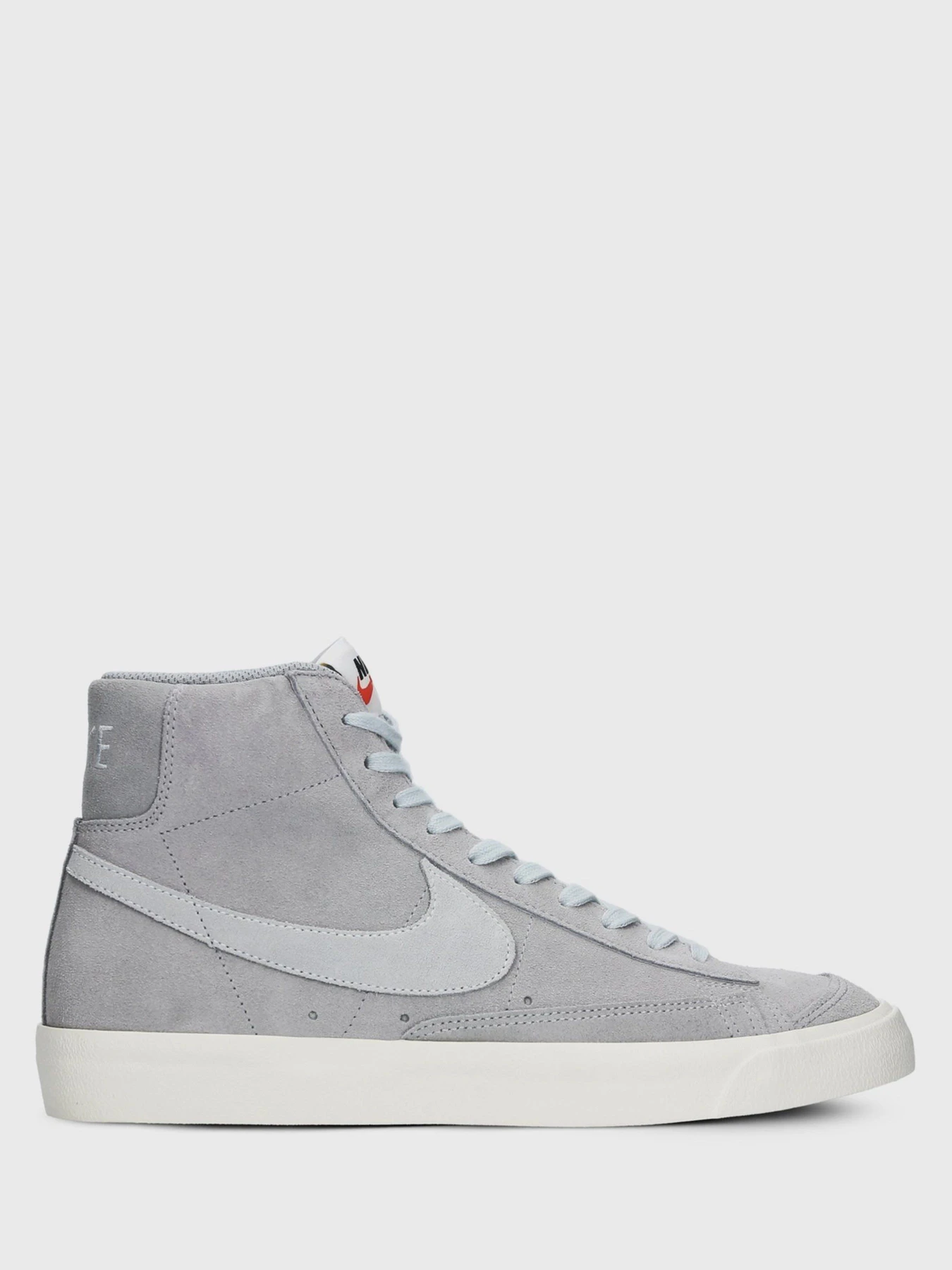 Кеды NIKE BLAZER MID 77 модель CI1172-001 Кеды NIKE BLAZER MID 77 модель CI1172-001 Фото