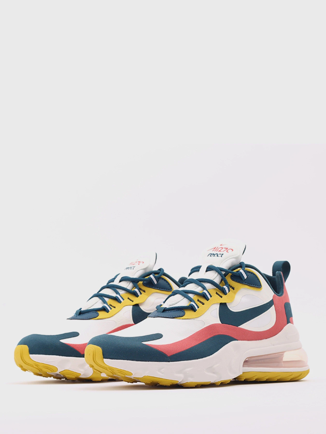 Кроссовки NIKE Air Max 270 React модель CT1264-103 Кроссовки NIKE Air Max 270 React модель CT1264-103 Фото