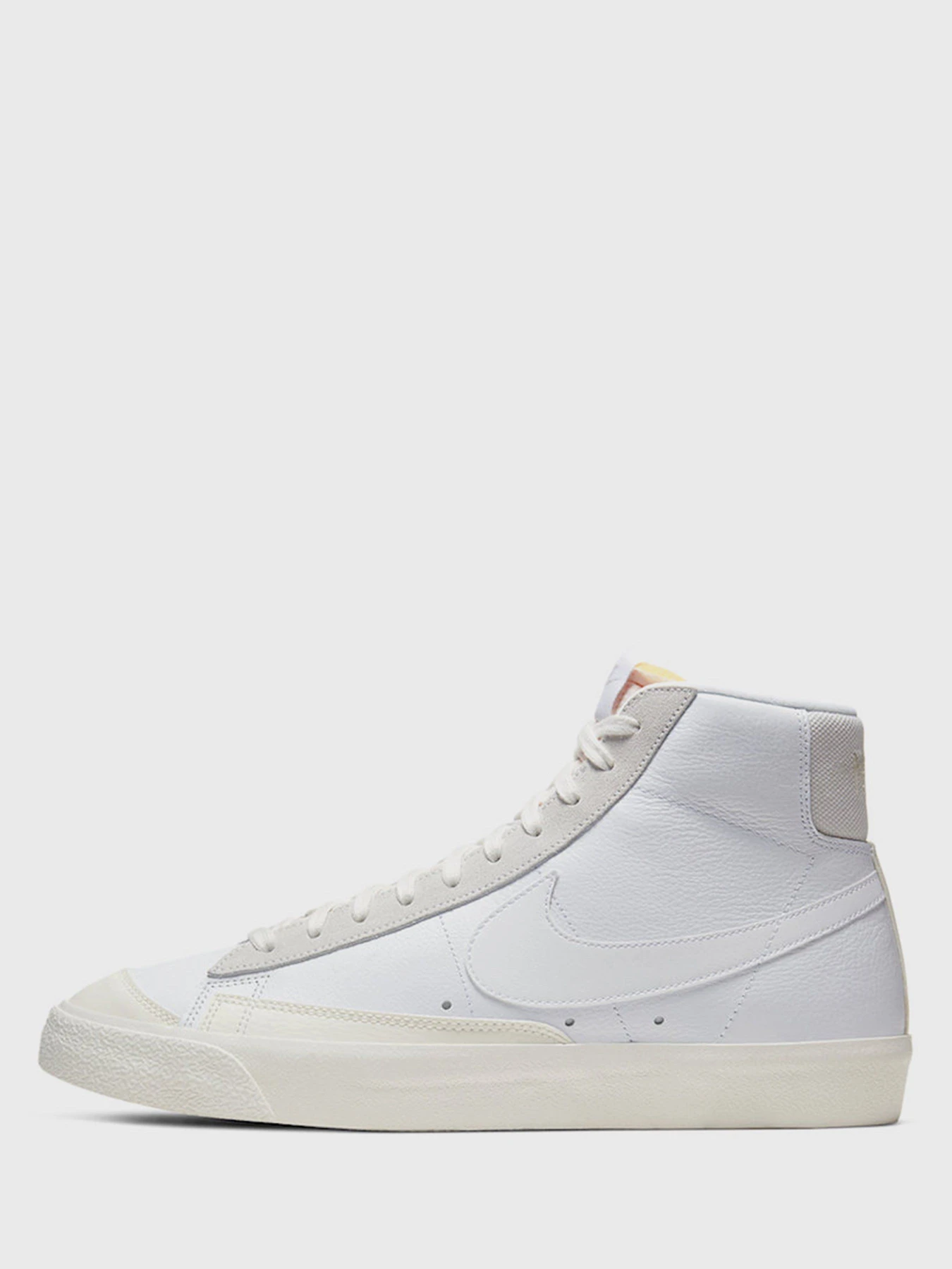 Кеды NIKE Blazer Mid Vintage '77 модель CW7583-100 Кеды NIKE Blazer Mid Vintage '77 модель CW7583-100 Фото