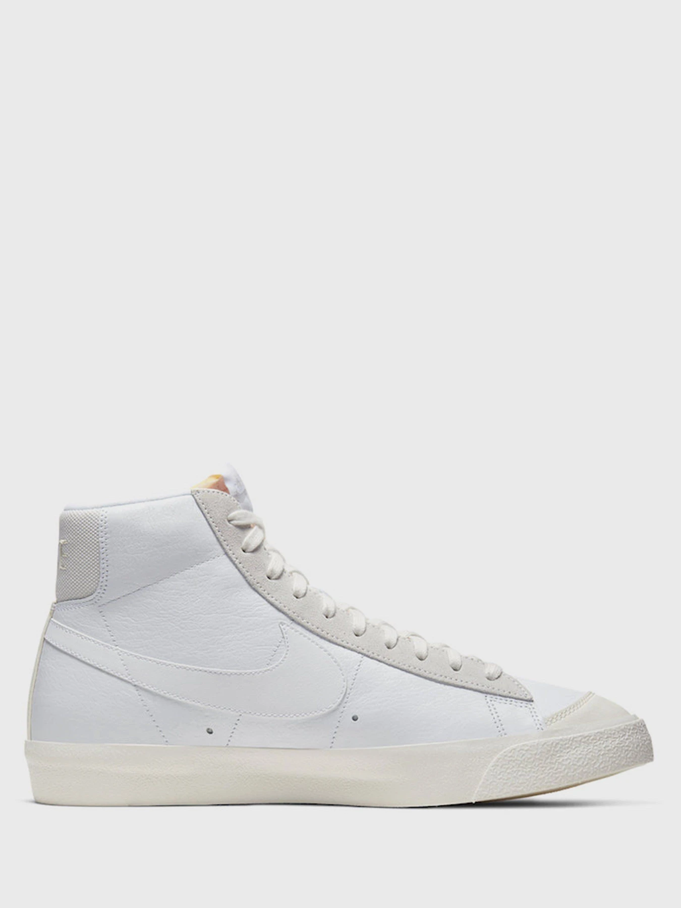Кеды NIKE Blazer Mid Vintage '77 модель CW7583-100 Кеды NIKE Blazer Mid Vintage '77 модель CW7583-100 Фото