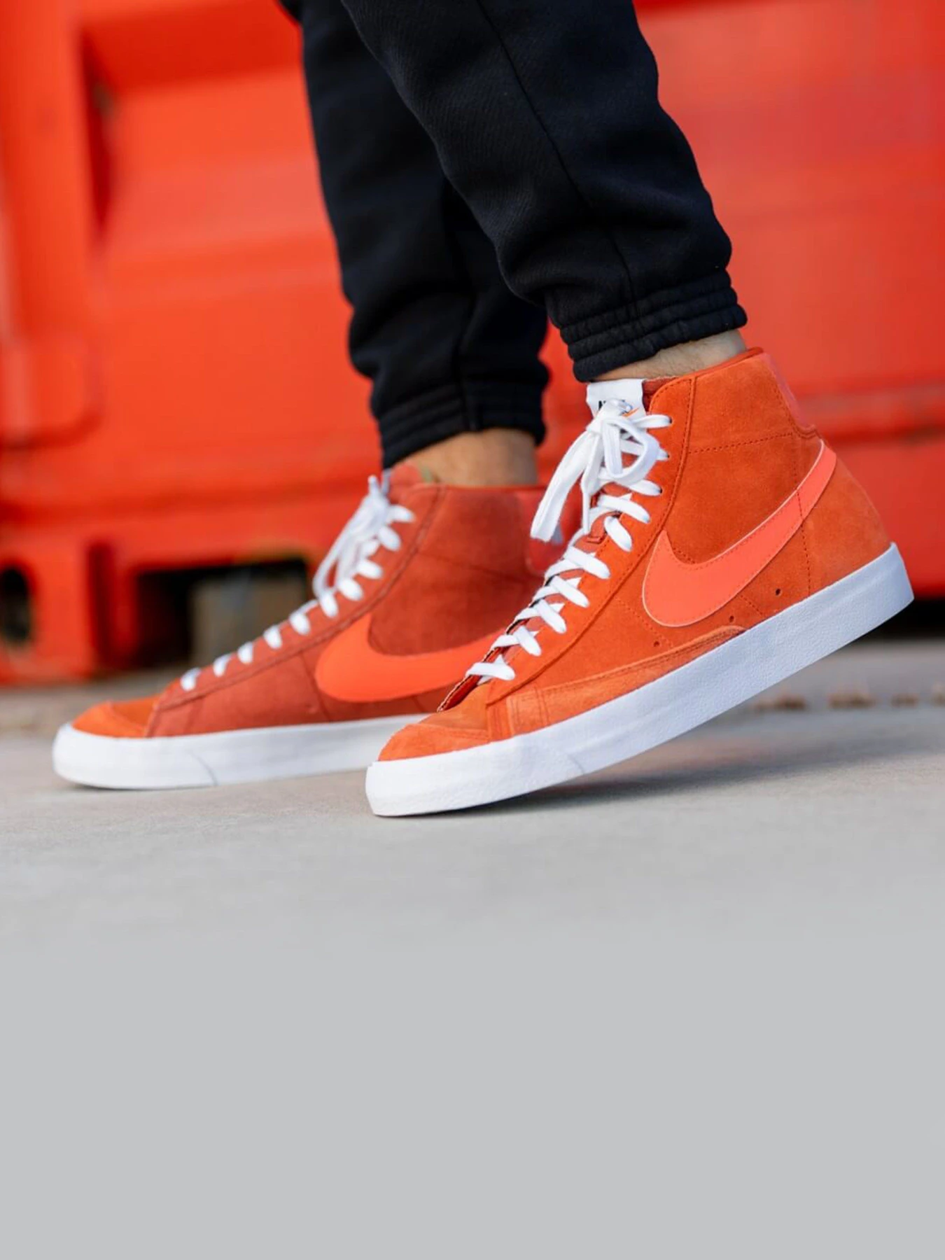 Кеды NIKE BLAZER MID 77 модель CZ4609-800 Кеды NIKE BLAZER MID 77 модель CZ4609-800 Фото