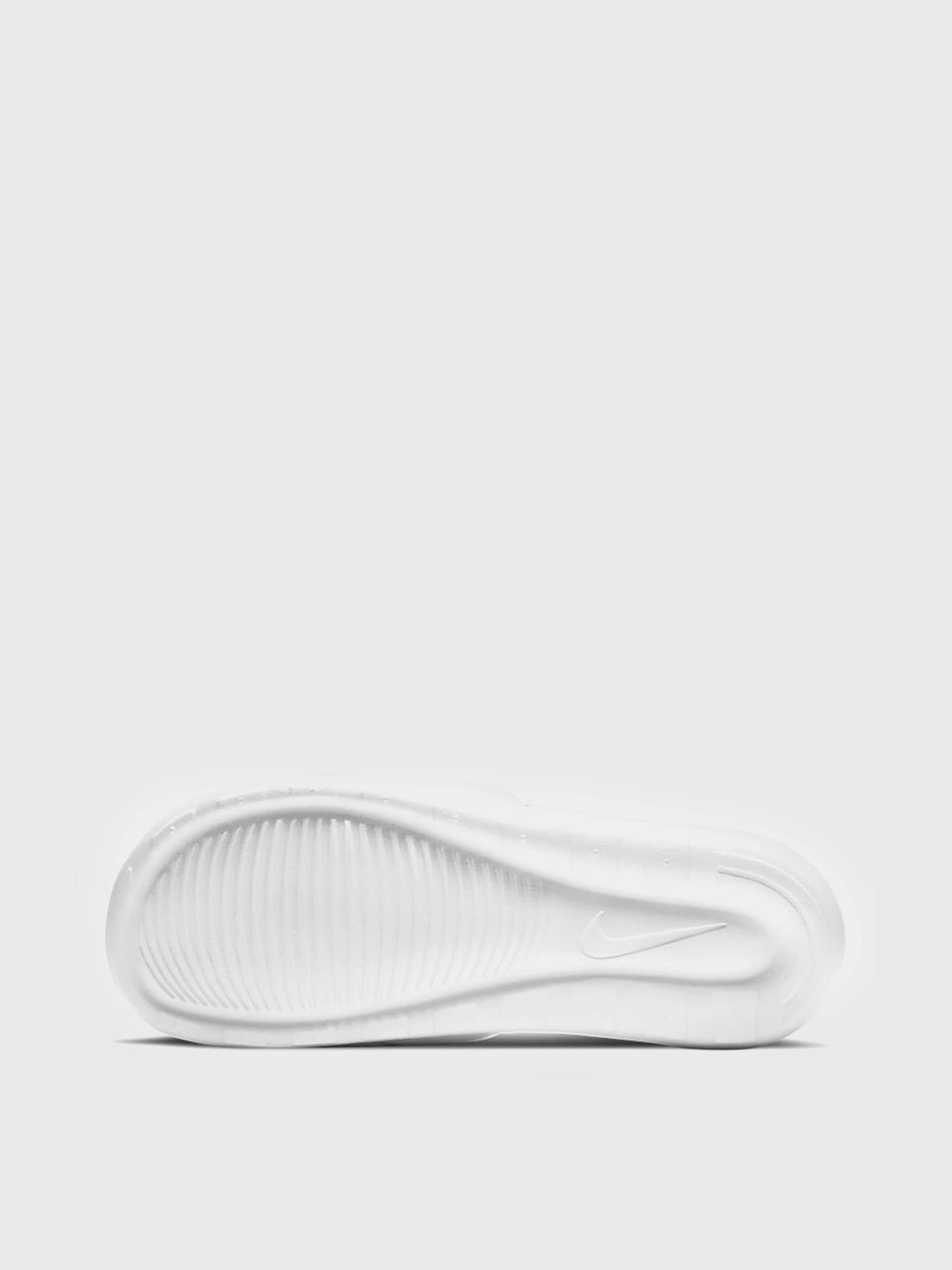 Шльопанці NIKE Victori модель CN9675-102 Шльопанці NIKE Victori модель CN9675-102 Фото