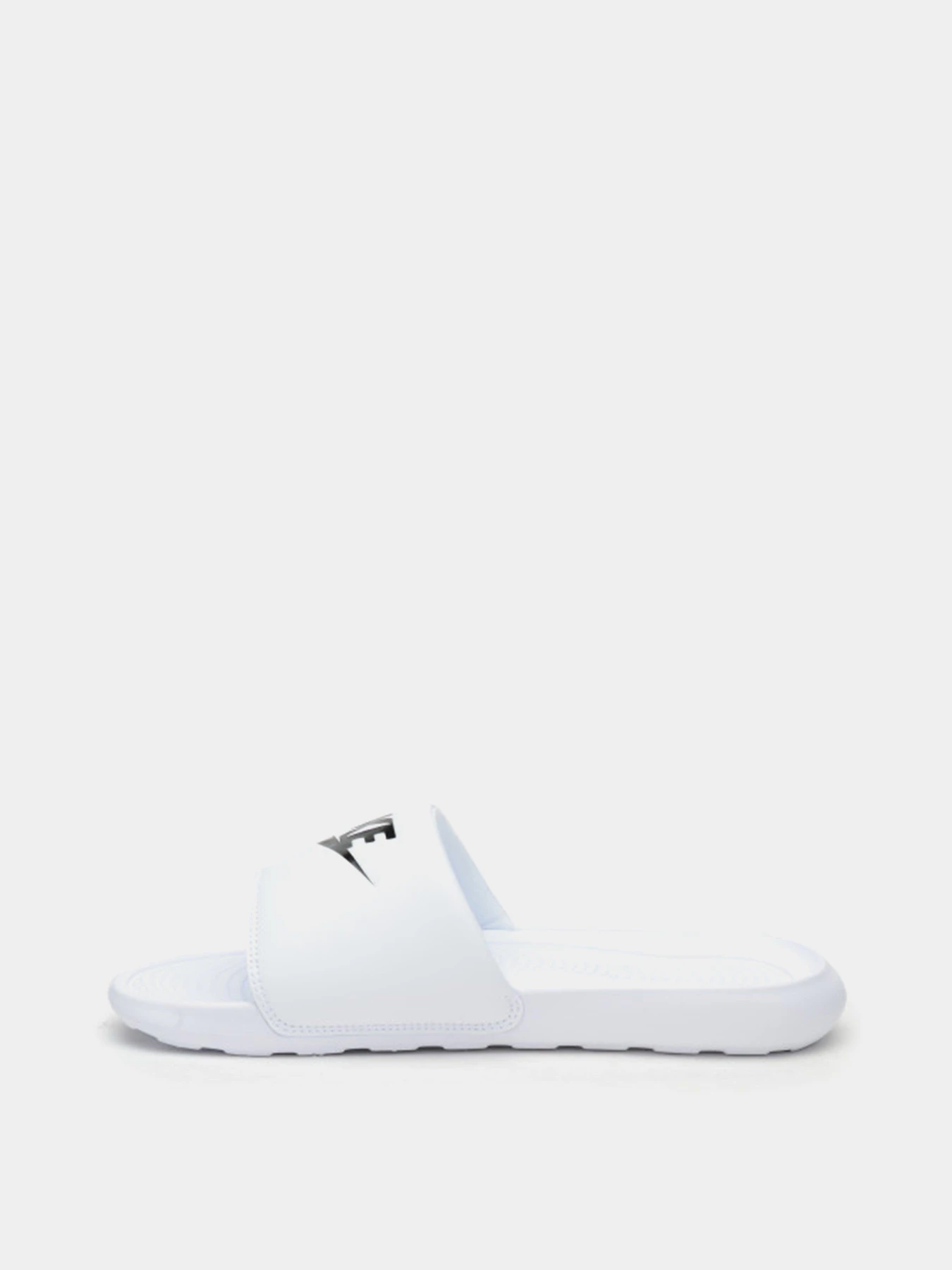 Шльопанці NIKE VICTORI ONE SLIDE модель CN9675-100 Шльопанці NIKE VICTORI ONE SLIDE модель CN9675-100 Фото