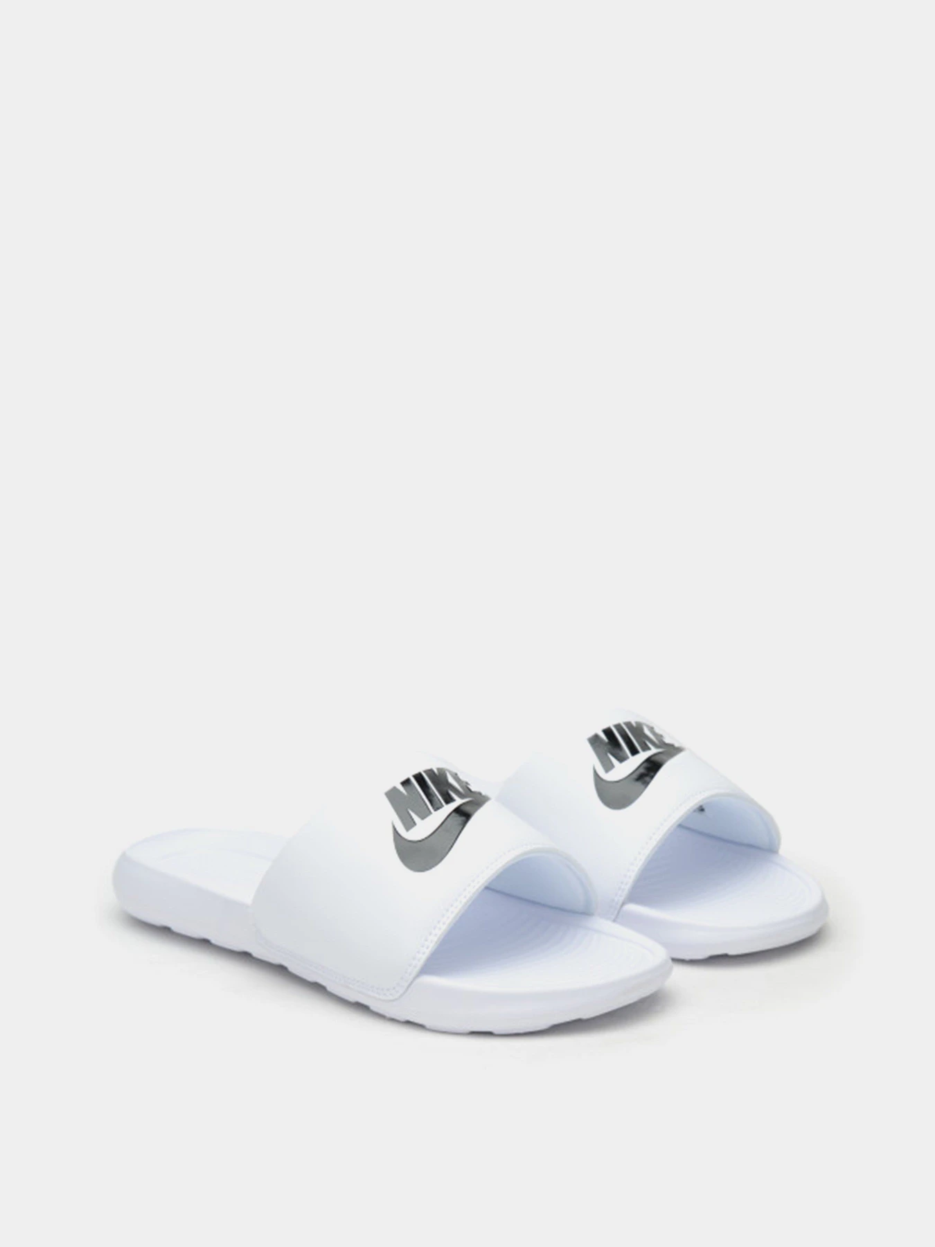 Шльопанці NIKE VICTORI ONE SLIDE модель CN9675-100 Шльопанці NIKE VICTORI ONE SLIDE модель CN9675-100 Фото