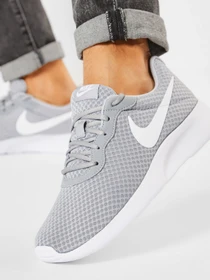 Кроссовки NIKE TANJUN AS модель 812654-010 Фото