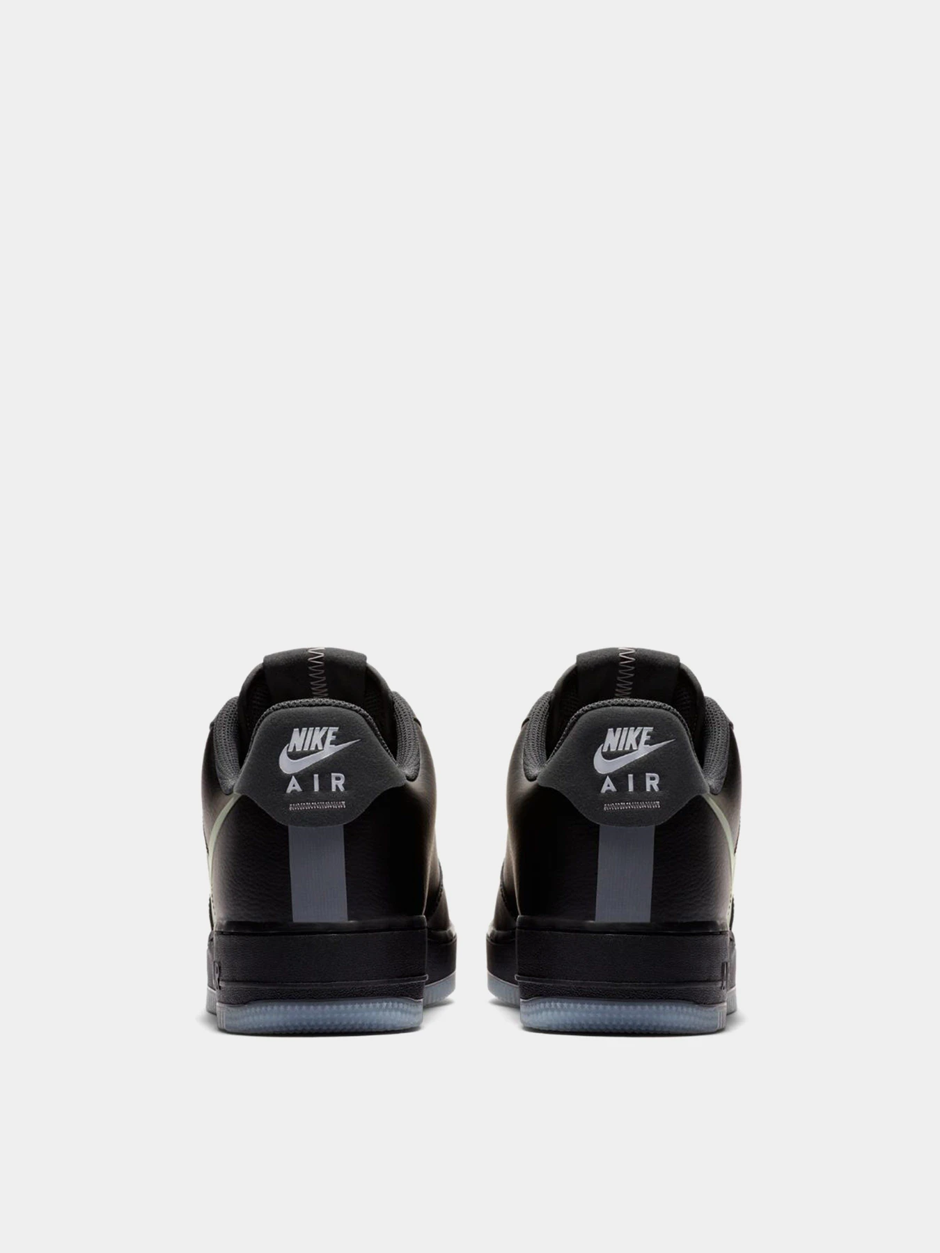 Кроссовки NIKE AIR FORCE 1 07 LV8 3 модель CD0888-001 Фото