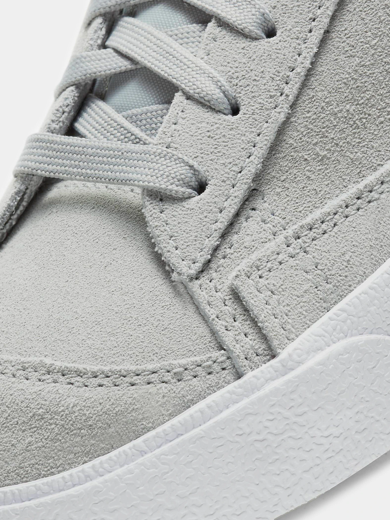 Кеди NIKE Blazer Mid '77 модель CI1172-004 Кеди NIKE Blazer Mid '77 модель CI1172-004 Фото