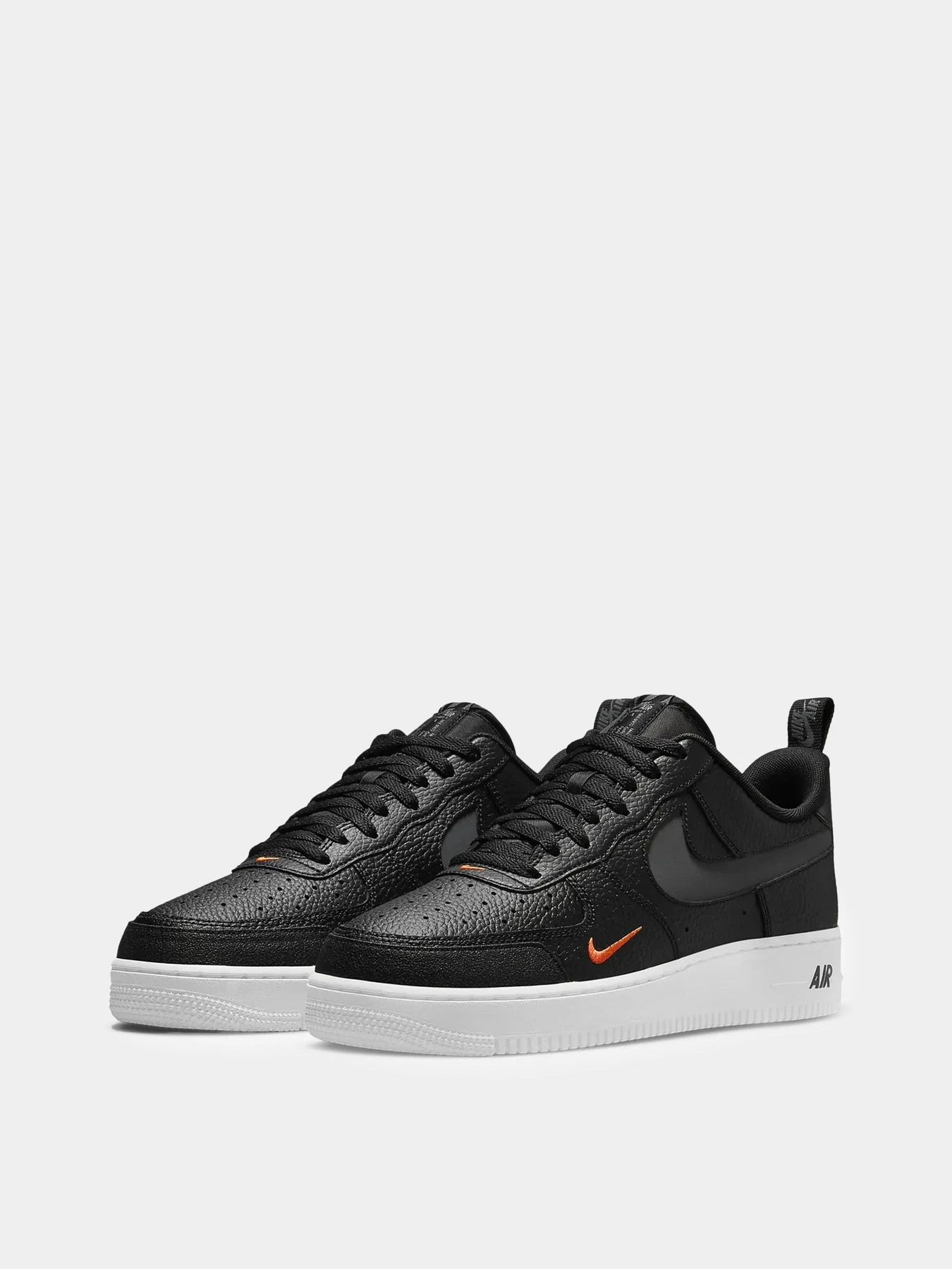 Кеди NIKE Air Force 1 LV8 модель DJ6887-001 Фото
