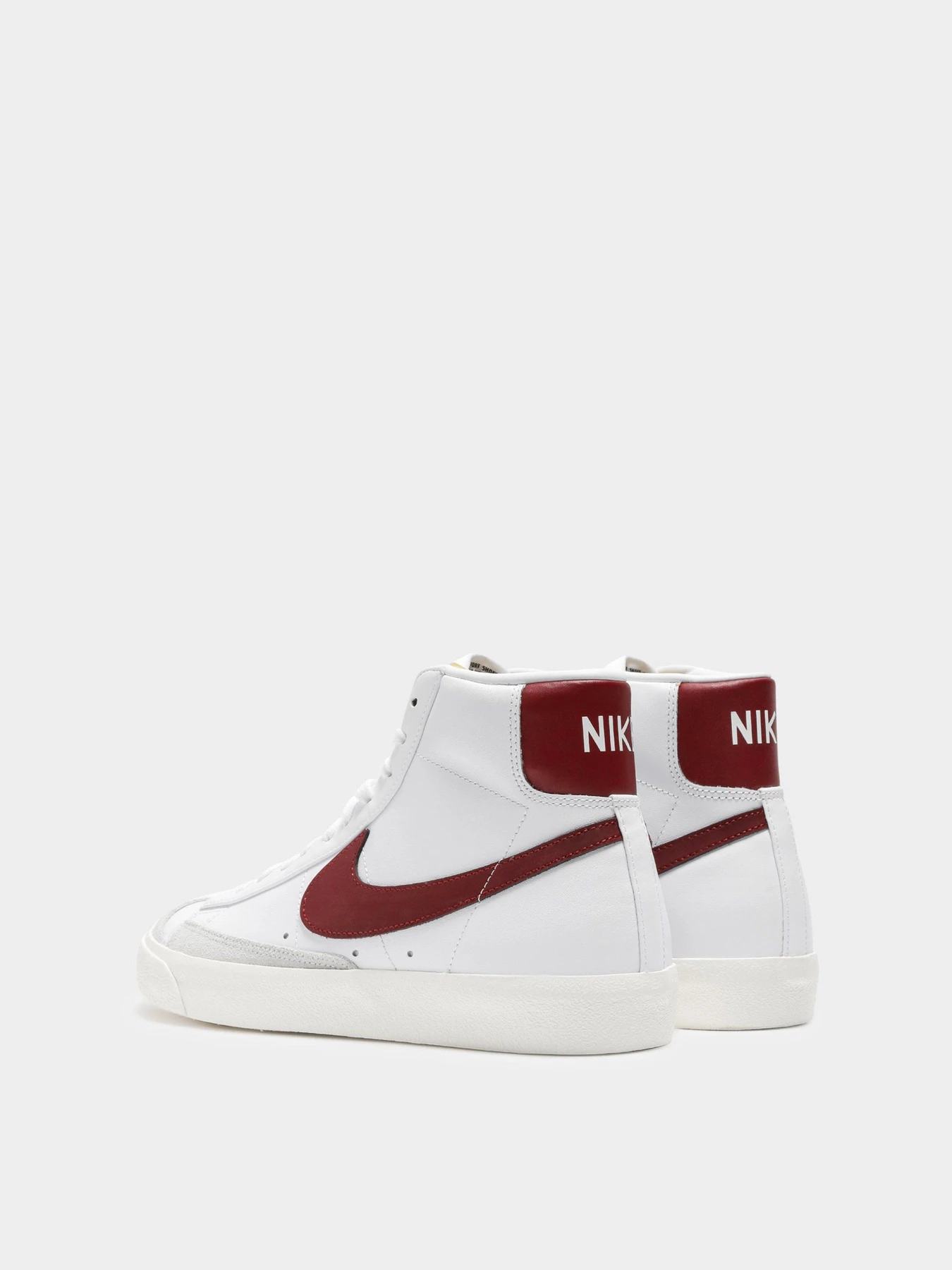 Кеди NIKE Blazer Mid 77 модель BQ6806-111 Кеди NIKE Blazer Mid 77 модель BQ6806-111 Фото