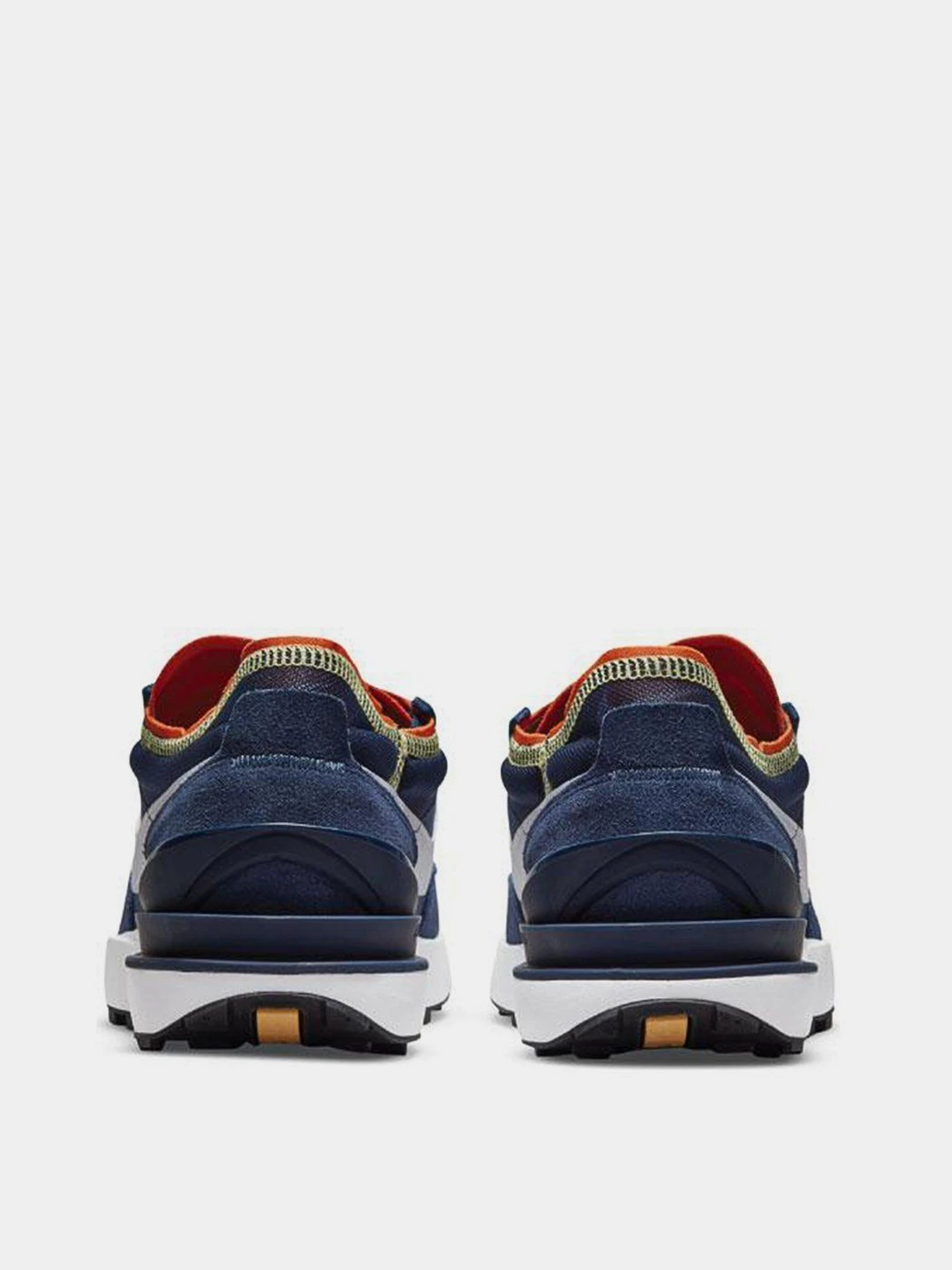 Кроссовки NIKE Waffle One модель DA7995-401 Фото