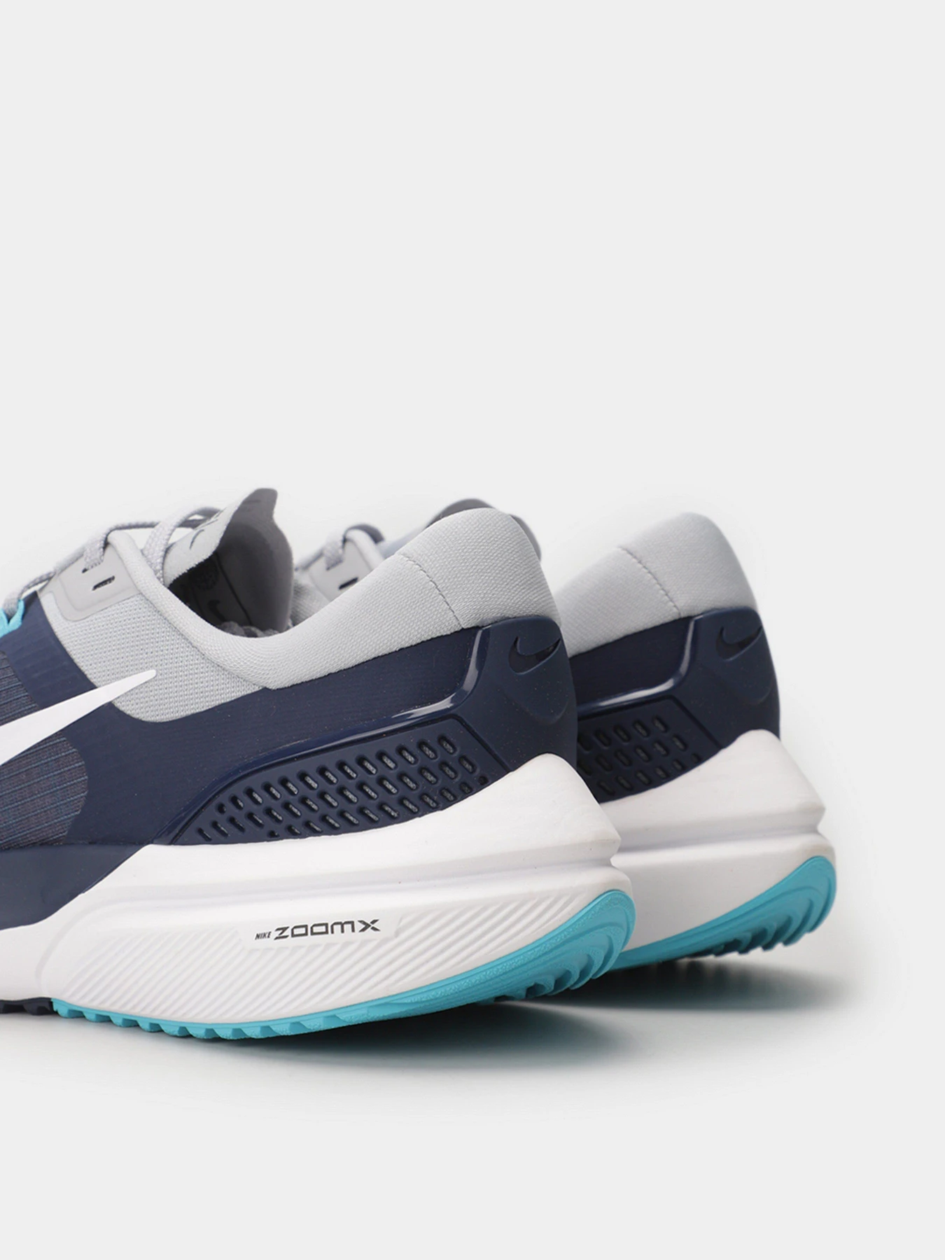 Кроссовки NIKE AIR ZOOM VOMERO модель CU1855-006 Фото