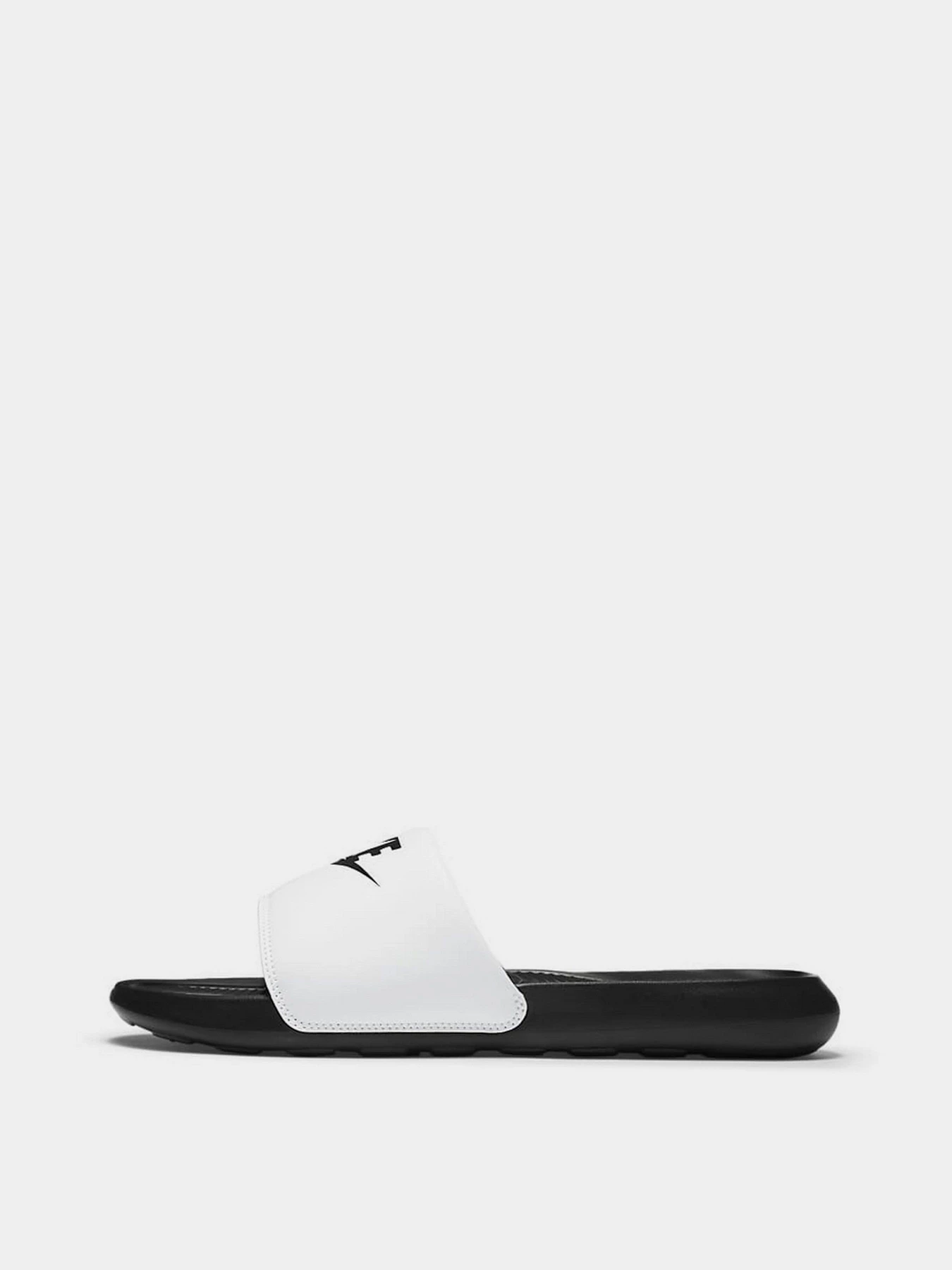 Шльопанці NIKE VICTORI ONE SLIDE модель CN9675-005 Шльопанці NIKE VICTORI ONE SLIDE модель CN9675-005 Фото