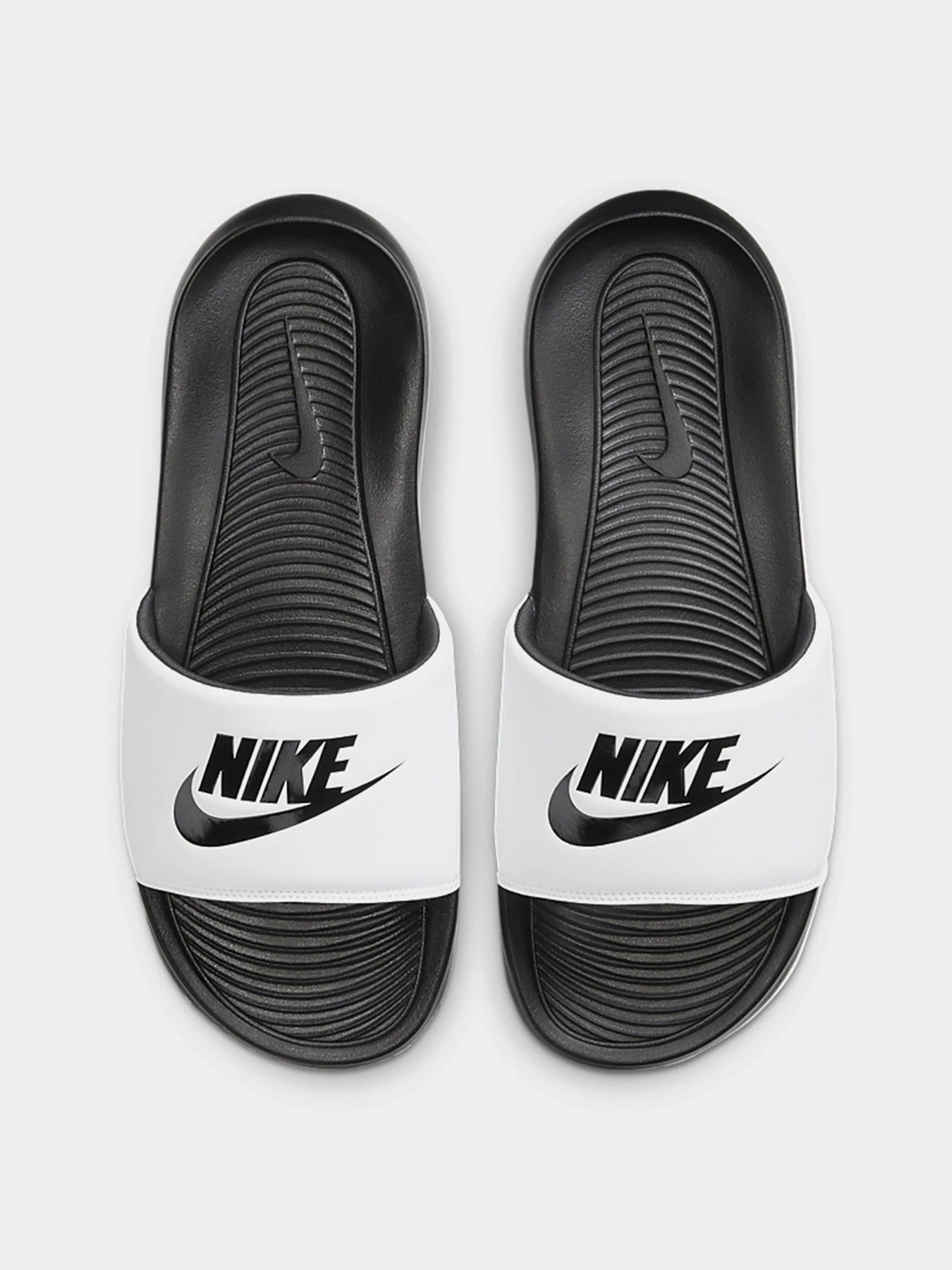 Шльопанці NIKE VICTORI ONE SLIDE модель CN9675-005 Шльопанці NIKE VICTORI ONE SLIDE модель CN9675-005 Фото
