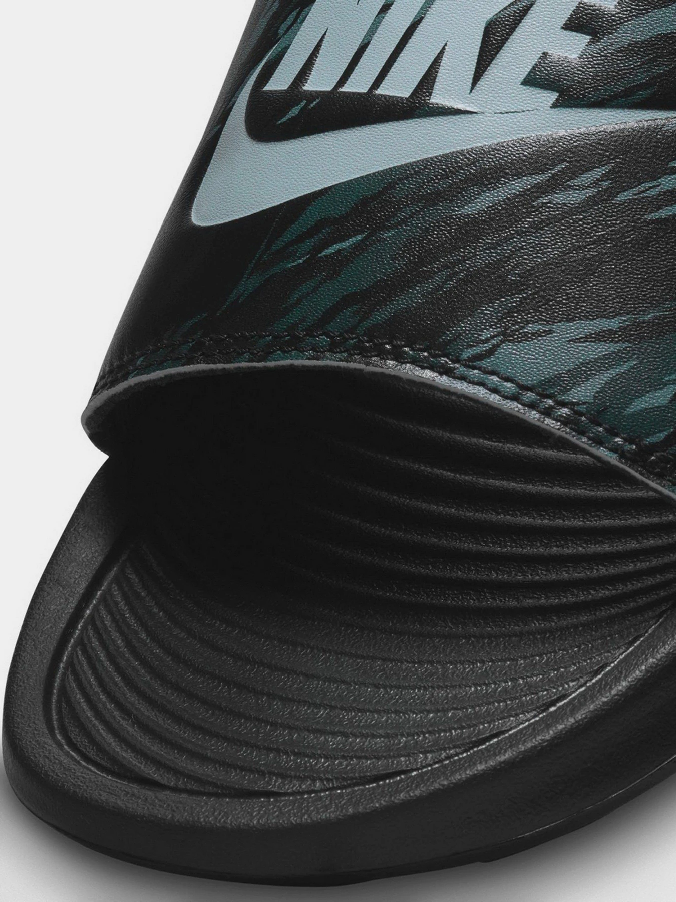 Шльопанці NIKE Victori One модель CN9678-009 Шльопанці NIKE Victori One модель CN9678-009 Фото