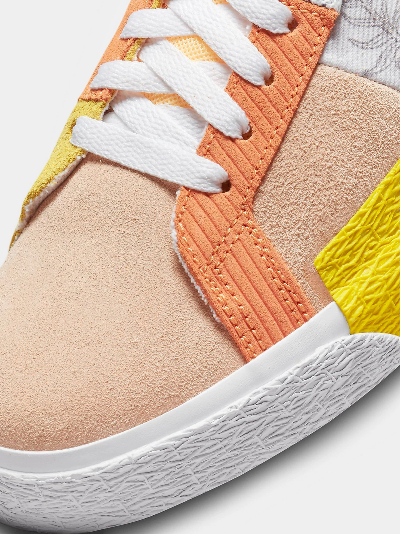 Кеды NIKE SB Zoom Blazer Mid PRM модель DM0859-800 Фото