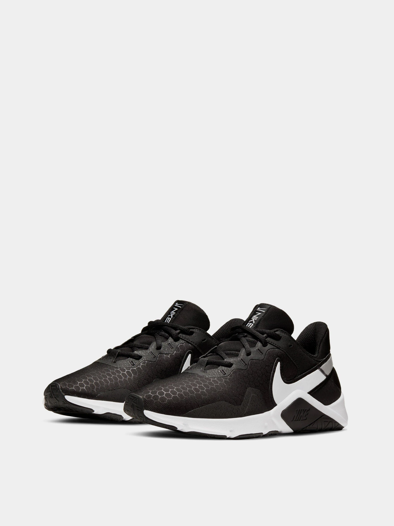 Кроссовки NIKE Legend Essential 2 модель CQ9356-001 Фото
