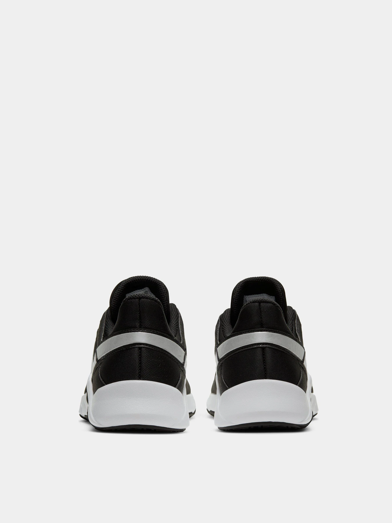 Кроссовки NIKE Legend Essential 2 модель CQ9356-001 Фото