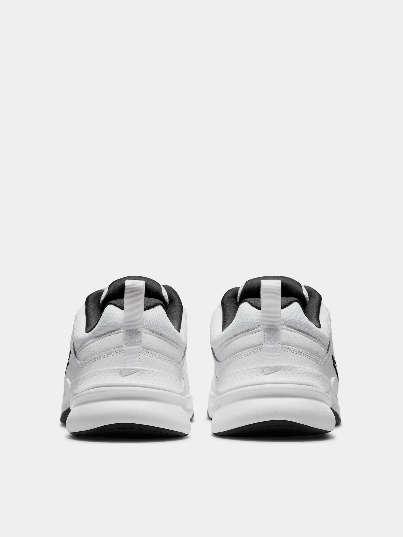 Кроссовки NIKE Defy All Day модель DM7564-100 Кроссовки NIKE Defy All Day модель DM7564-100 Фото