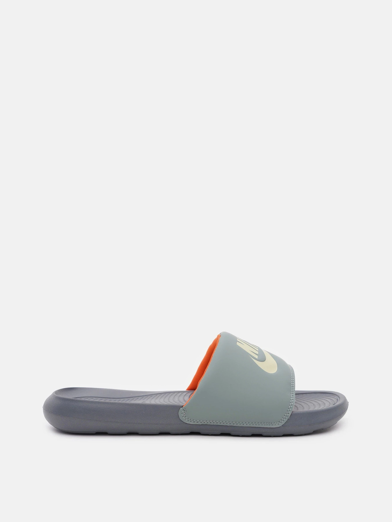 Шлёпанцы NIKE Victori One Slide модель CN9675-301 Шлёпанцы NIKE Victori One Slide модель CN9675-301 Фото