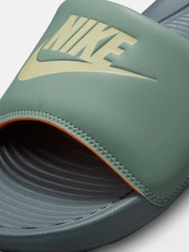 Шлёпанцы NIKE Victori One Slide модель CN9675-301 Фото