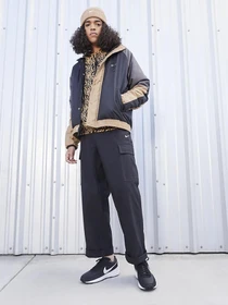 Кроссовки NIKE Waffle One модель DX9428-001 Фото