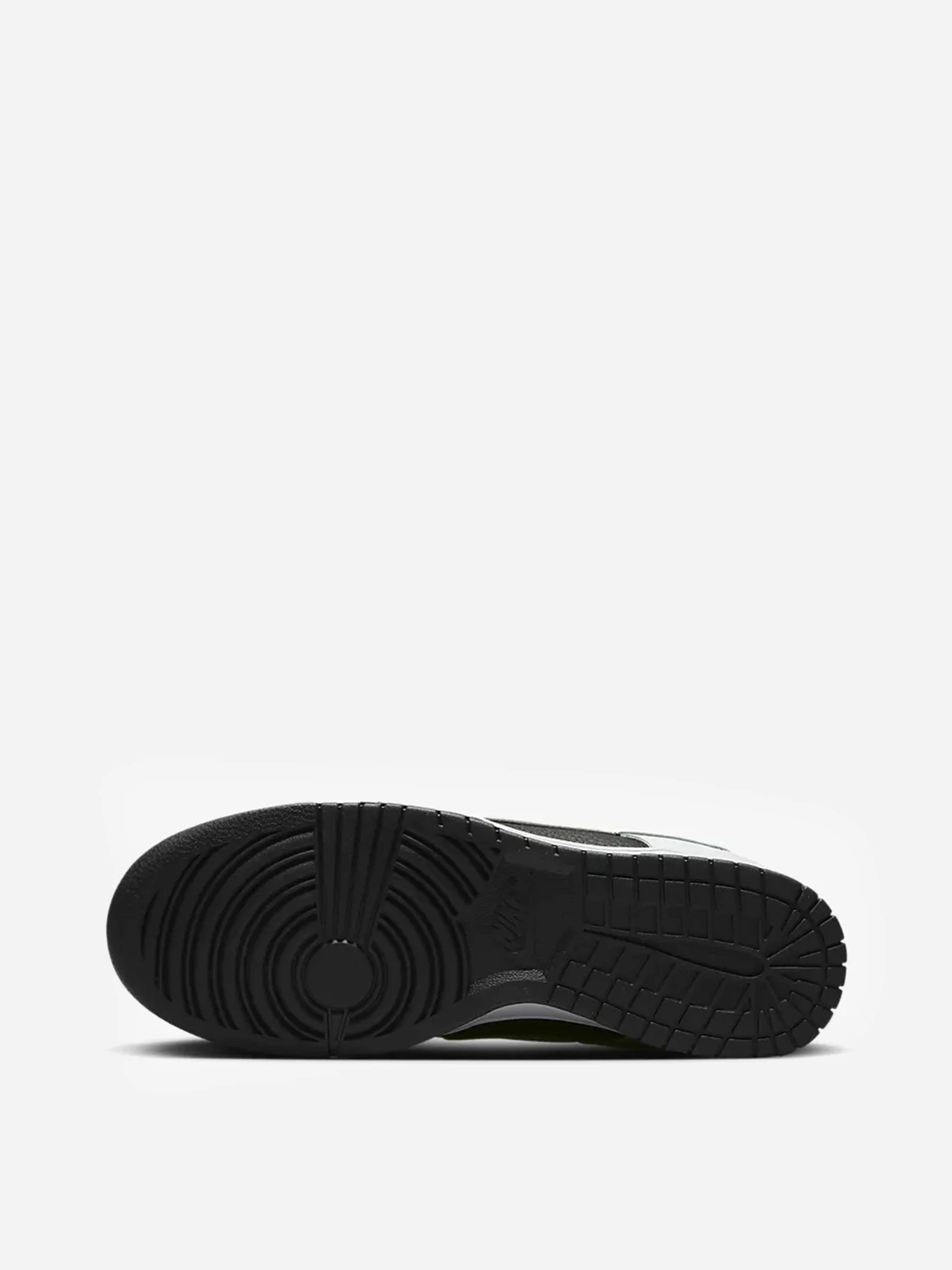 Кеды NIKE Dunk Low модель FD9756-001 Кеды NIKE Dunk Low модель FD9756-001 Фото